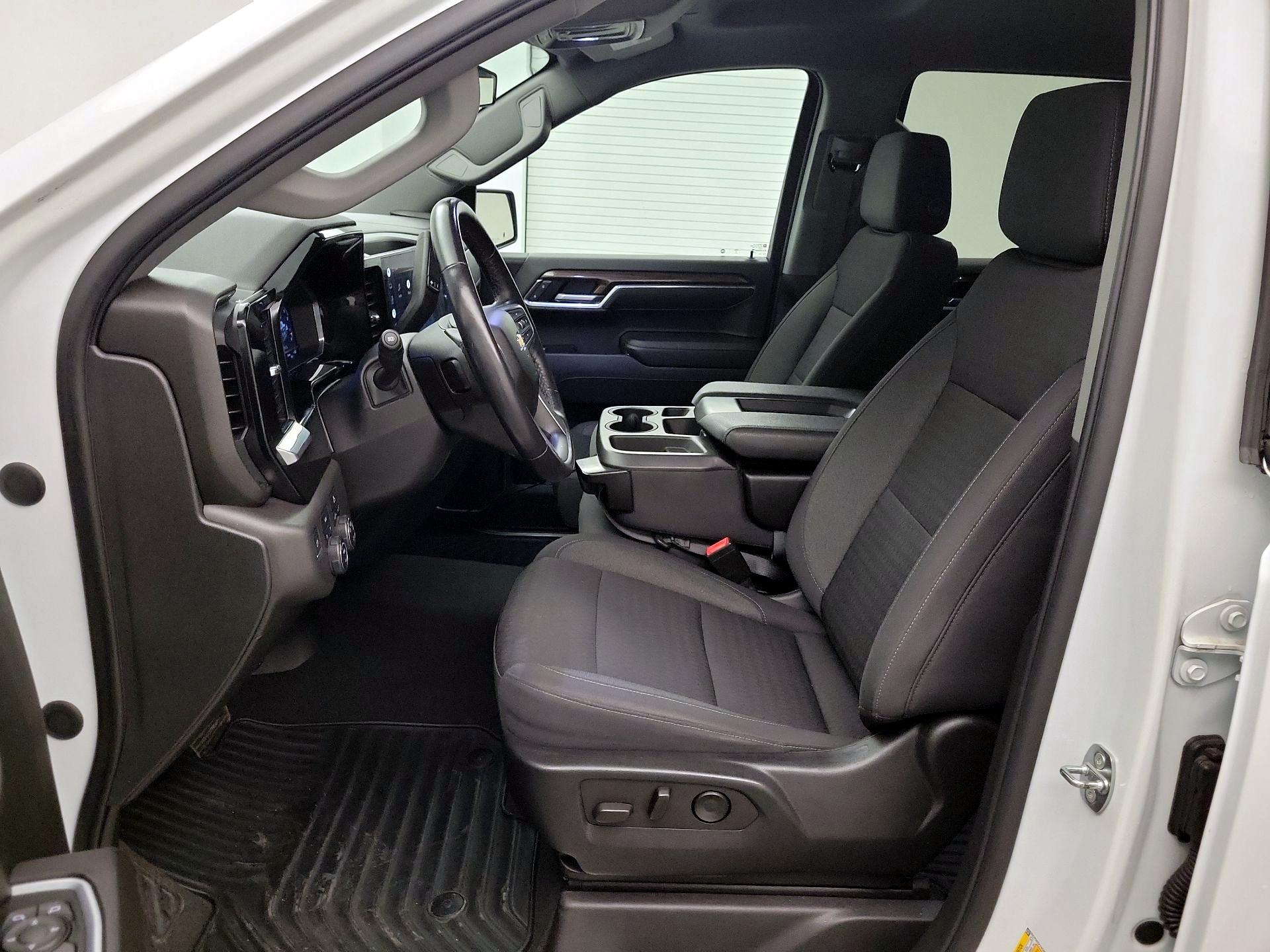 Thumbnail: 2022 Chevrolet Silverado 1500 - 11