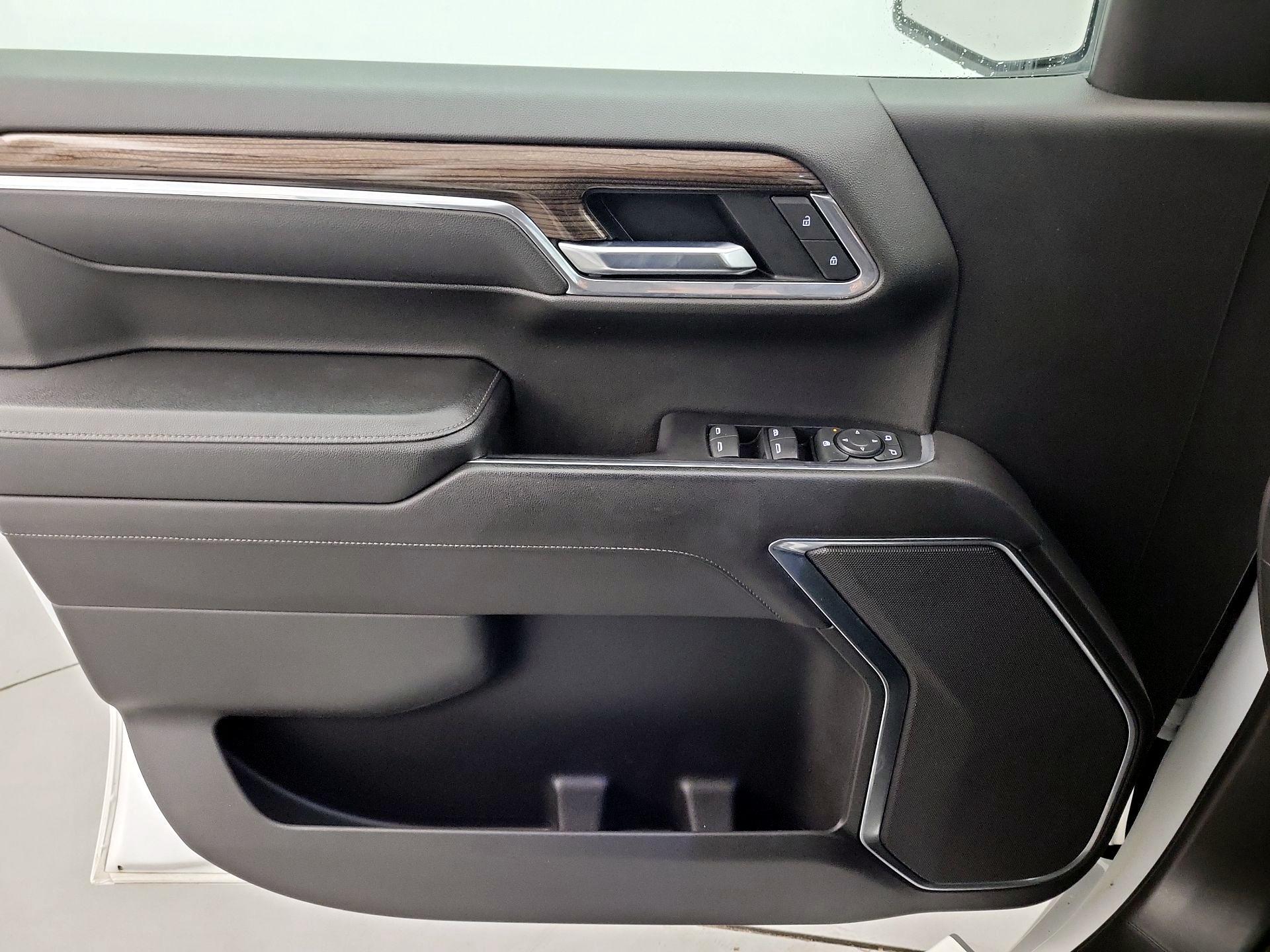 Thumbnail: 2022 Chevrolet Silverado 1500 - 12