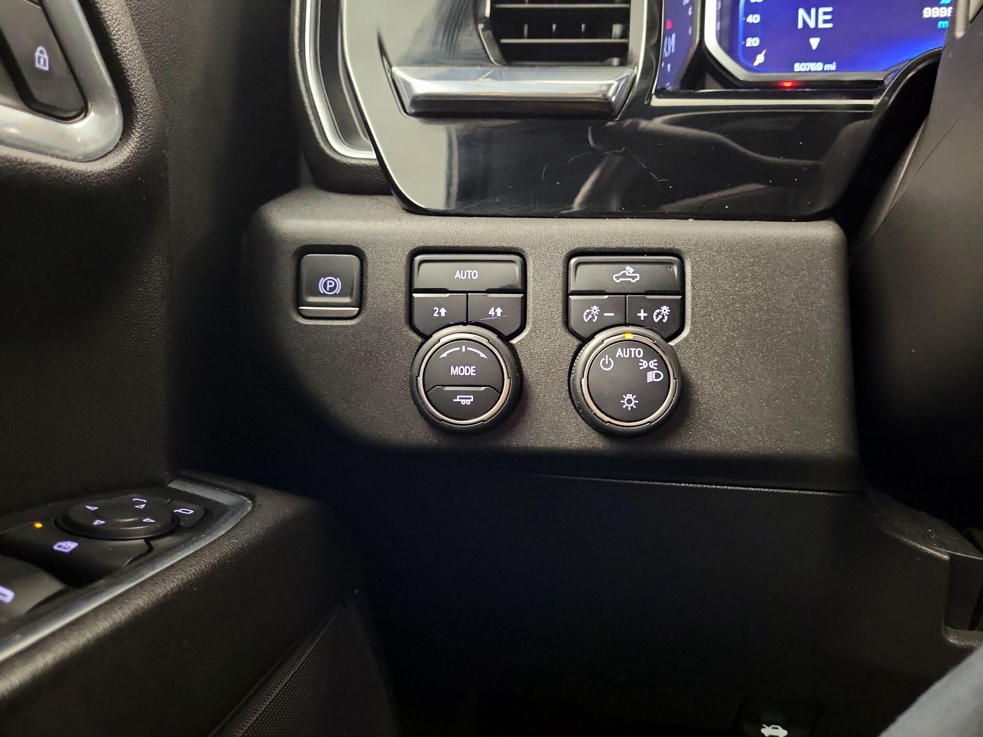 Thumbnail: 2022 Chevrolet Silverado 1500 - 13