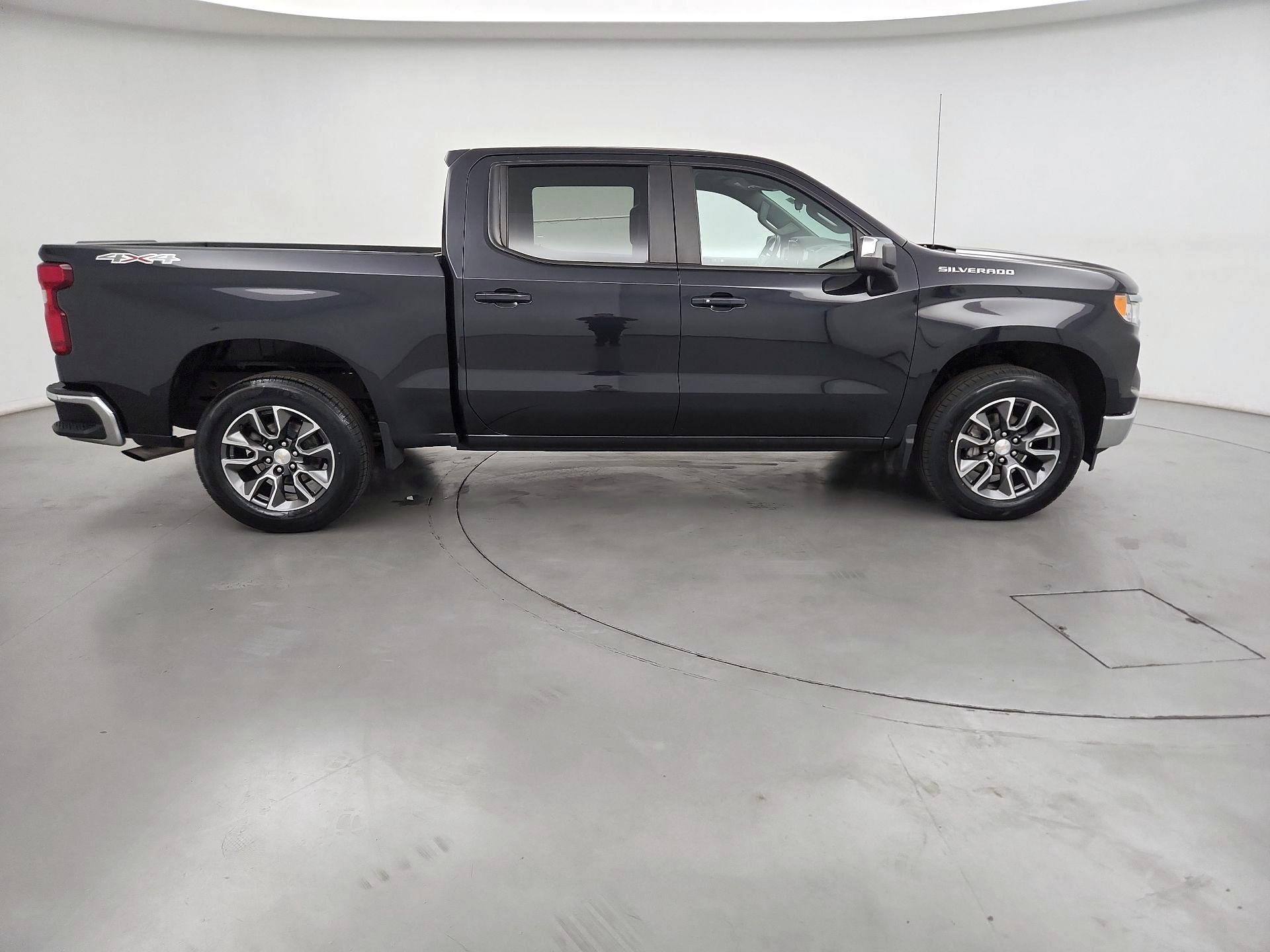 Thumbnail: 2023 Chevrolet Silverado 1500 - 4