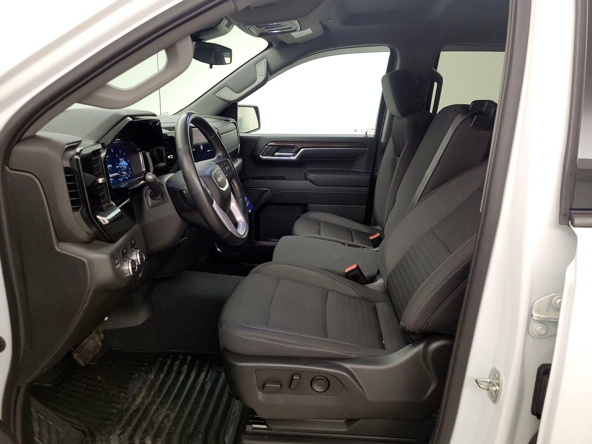 Thumbnail: 2023 GMC Sierra 1500 - 11