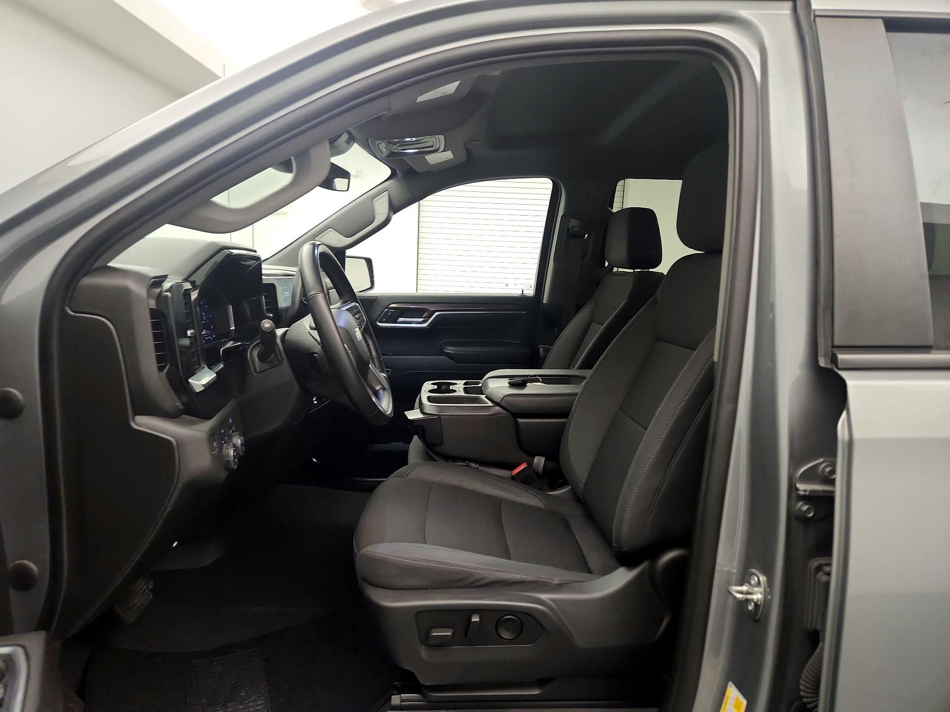 Thumbnail: 2023 Chevrolet Silverado 1500 - 11