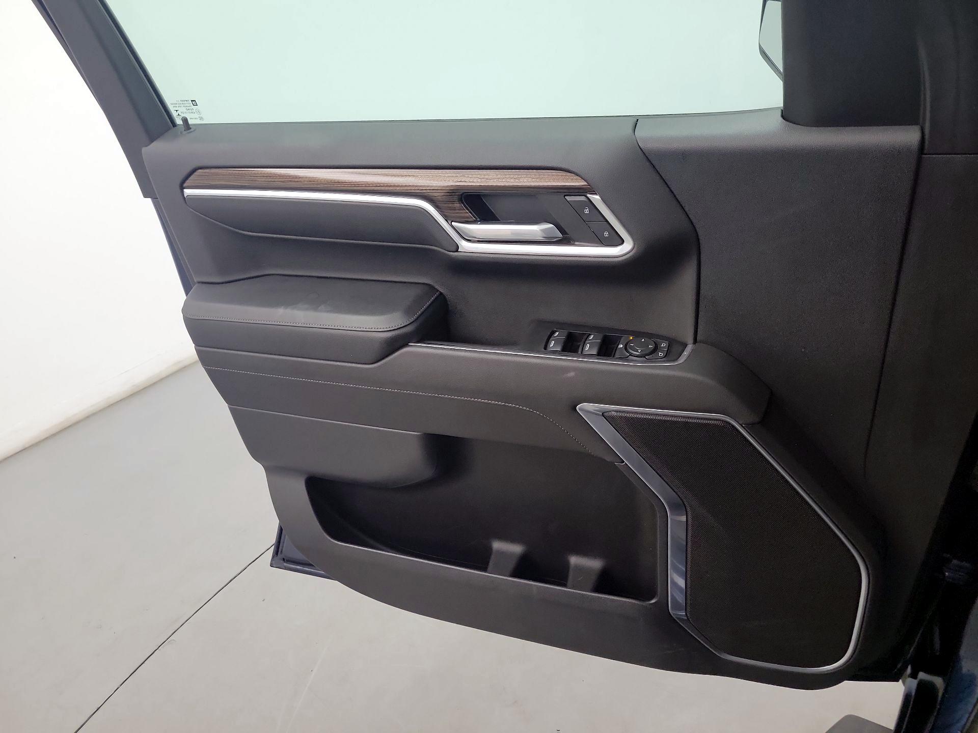 Thumbnail: 2023 Chevrolet Silverado 1500 - 10