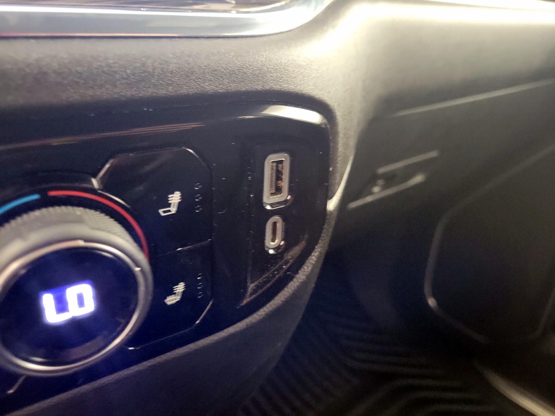 Thumbnail: 2023 Chevrolet Silverado 1500 - 16