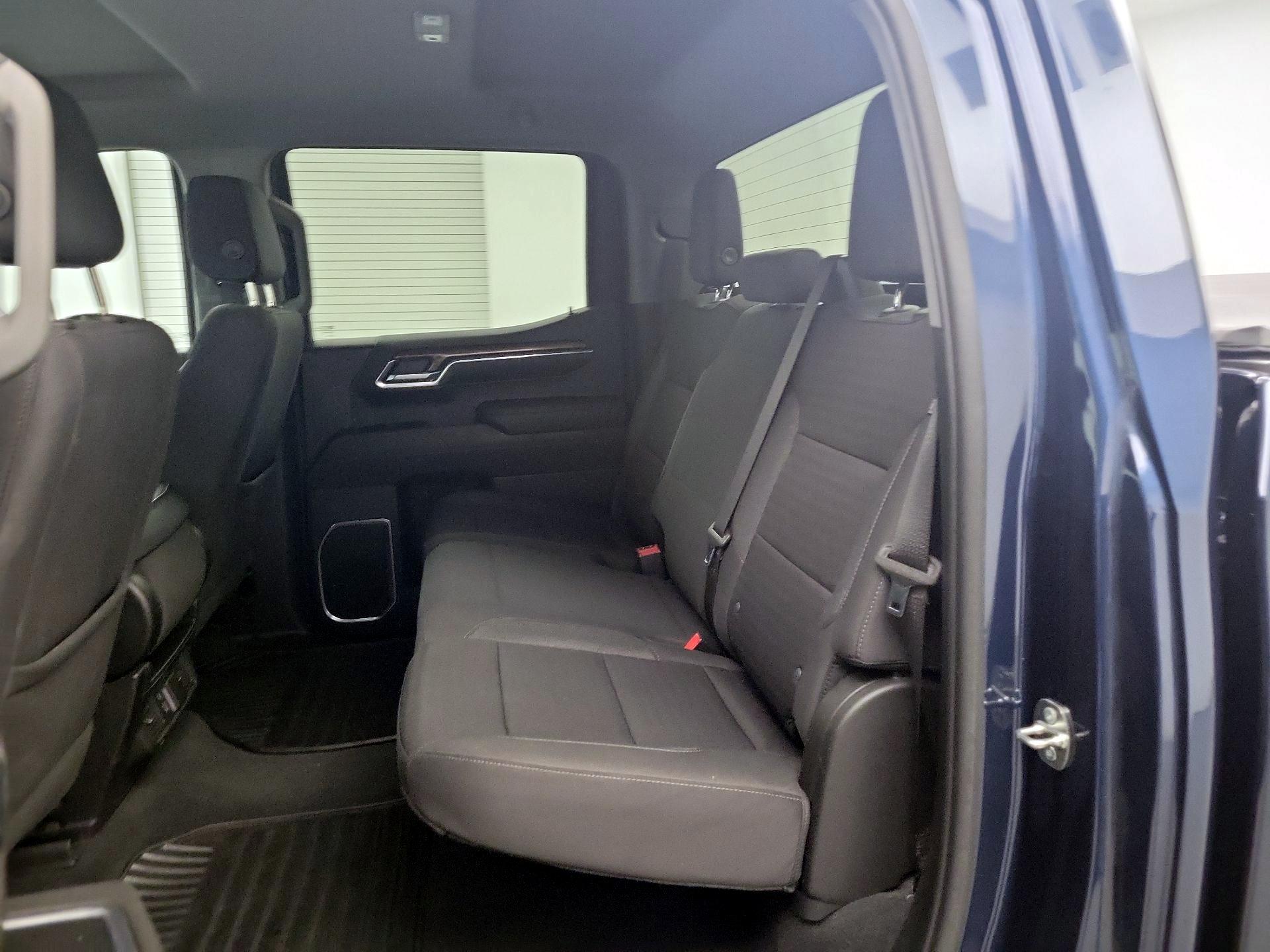 Thumbnail: 2023 Chevrolet Silverado 1500 - 17