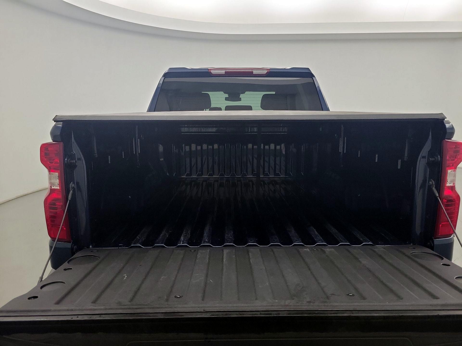 Thumbnail: 2023 Chevrolet Silverado 1500 - 18