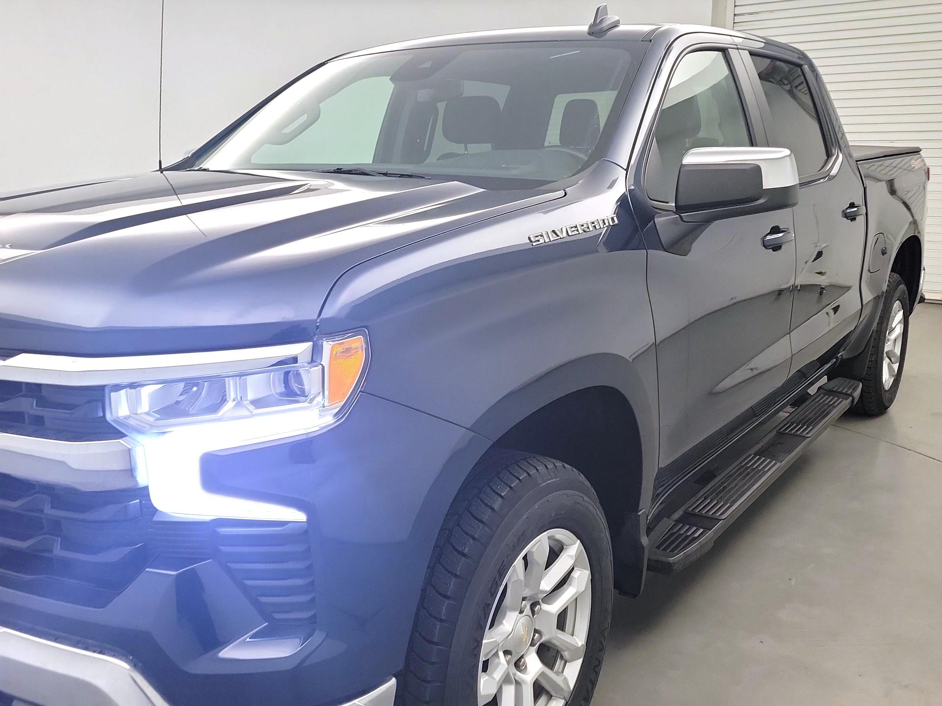 Thumbnail: 2023 Chevrolet Silverado 1500 - 3