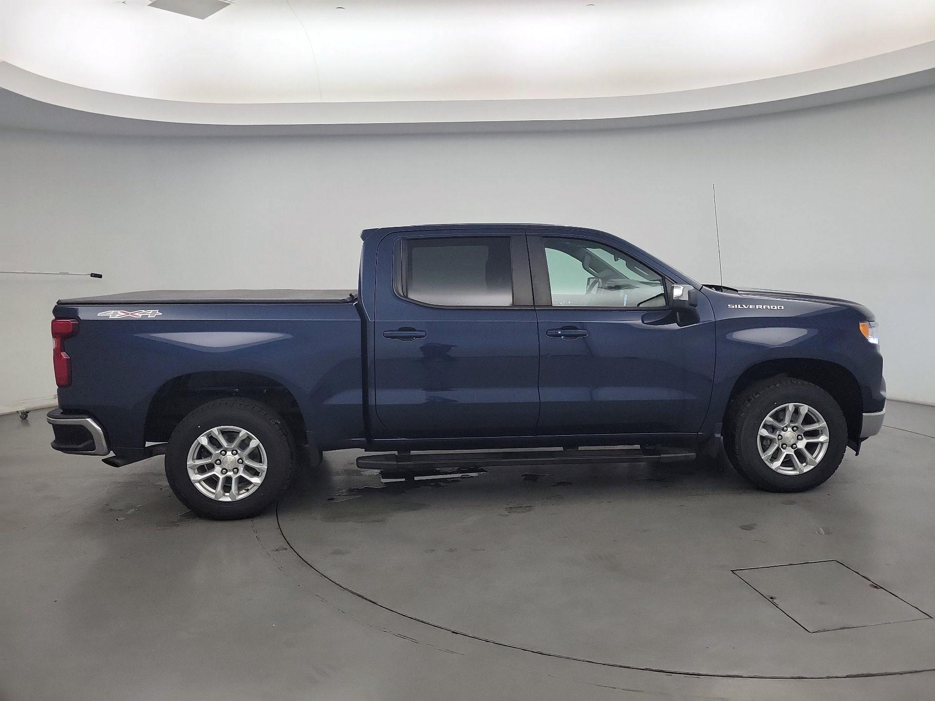 Thumbnail: 2023 Chevrolet Silverado 1500 - 4