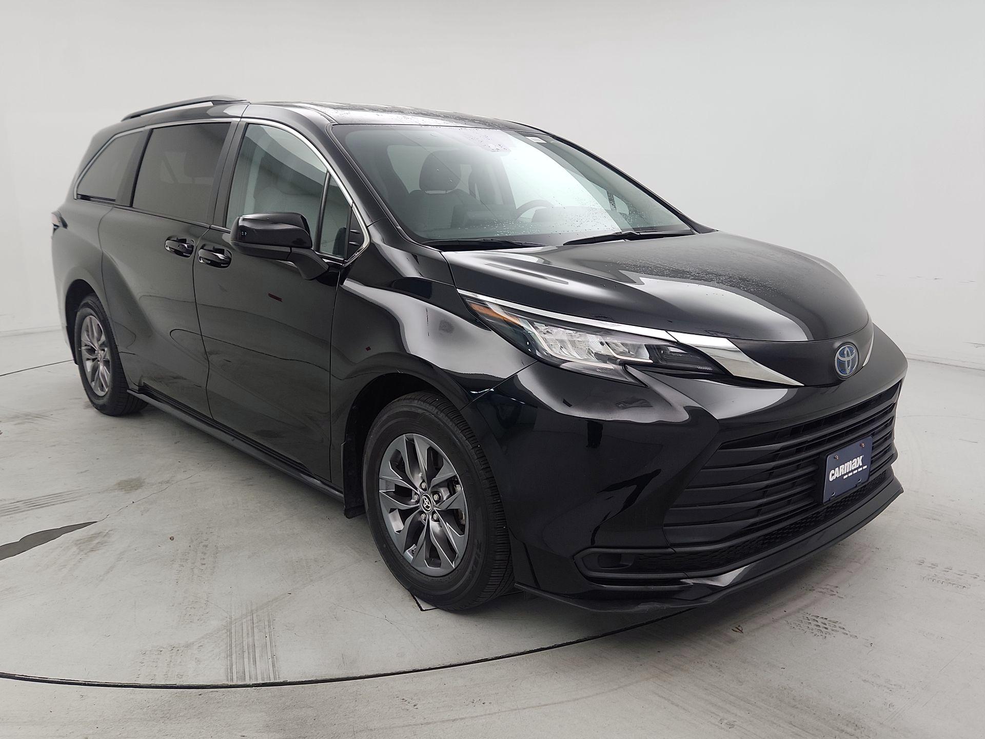 Thumbnail: 2023 Toyota Sienna - 1