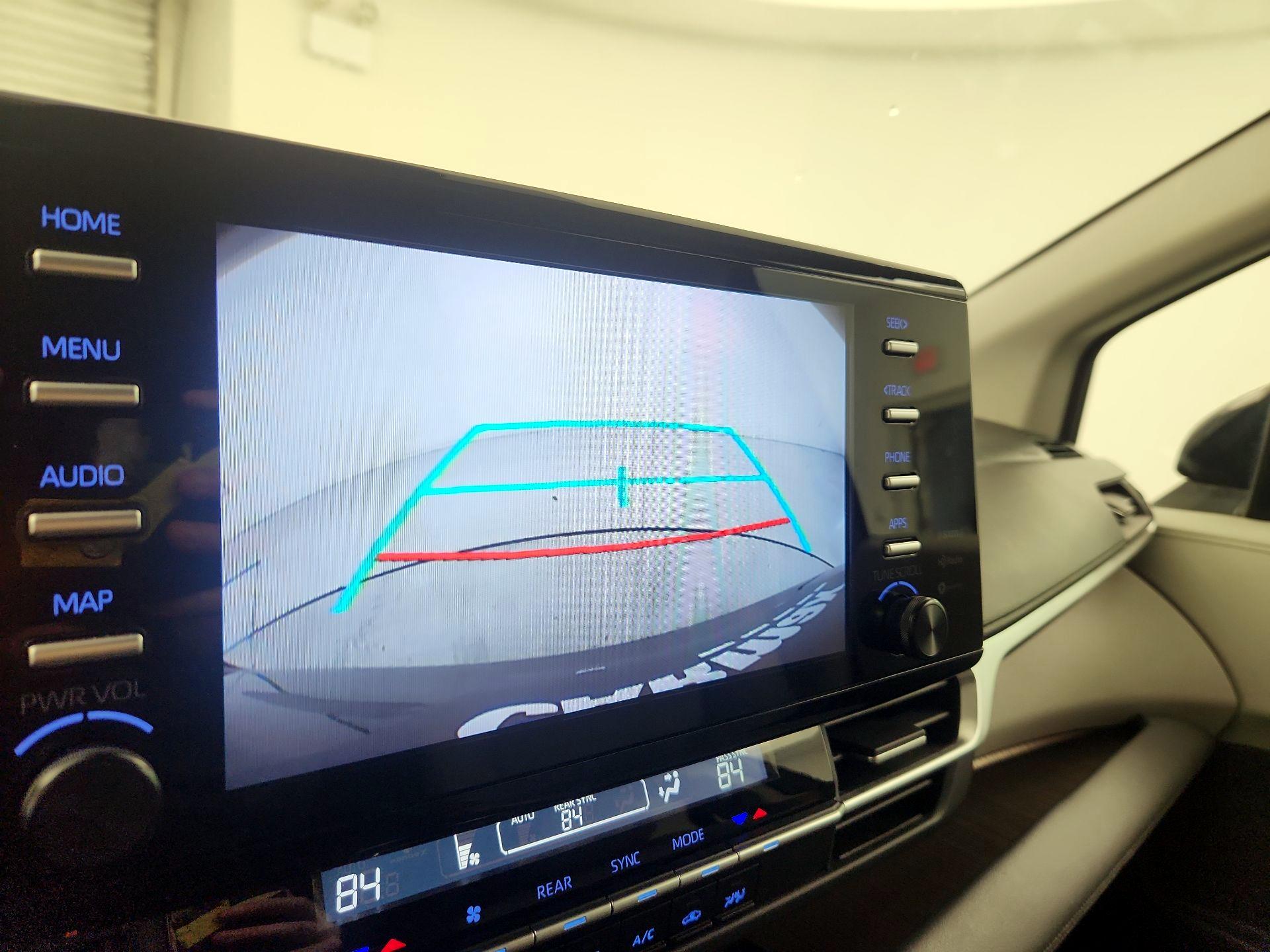 Thumbnail: 2023 Toyota Sienna - 12