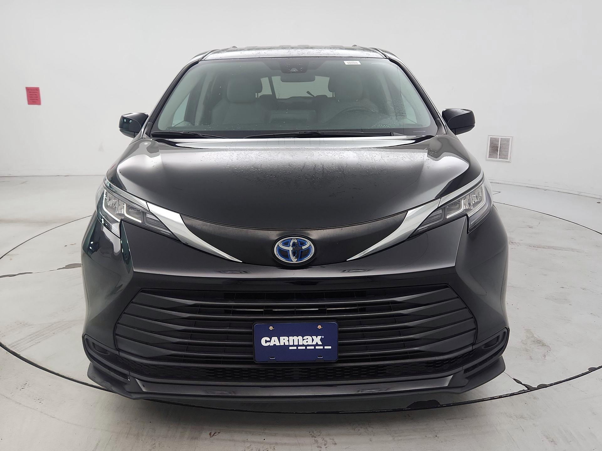 Thumbnail: 2023 Toyota Sienna - 2