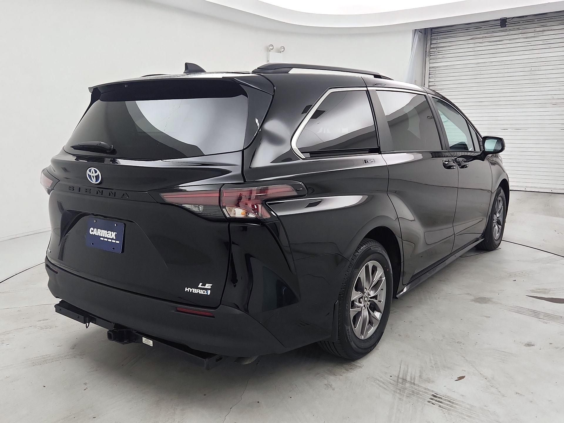 Thumbnail: 2023 Toyota Sienna - 5