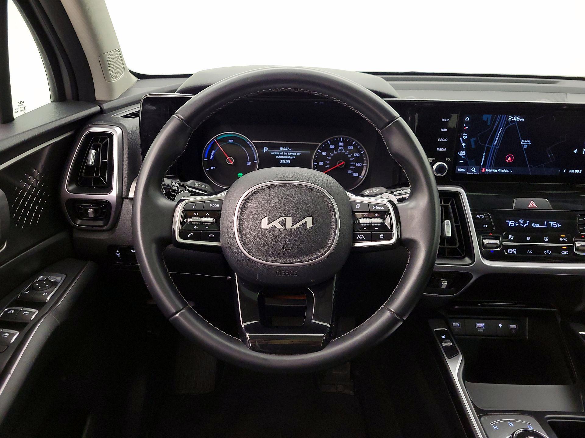Thumbnail: 2023 Kia Sorento - 10