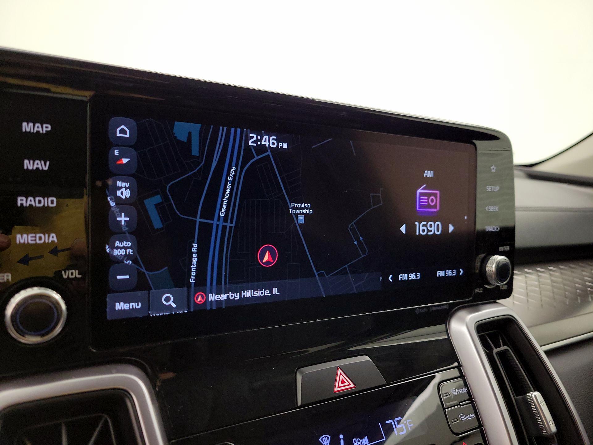 Thumbnail: 2023 Kia Sorento - 14