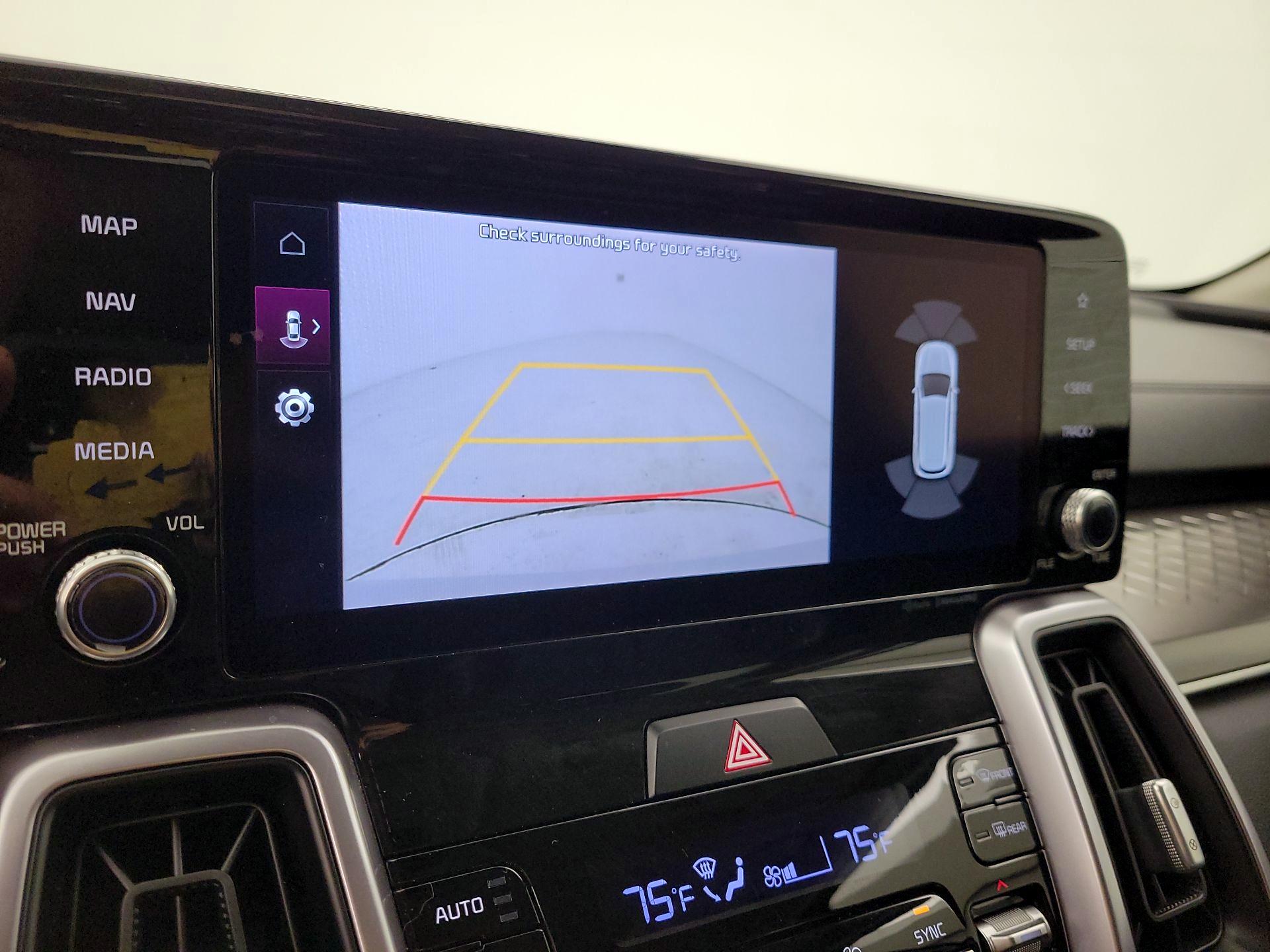 Thumbnail: 2023 Kia Sorento - 15