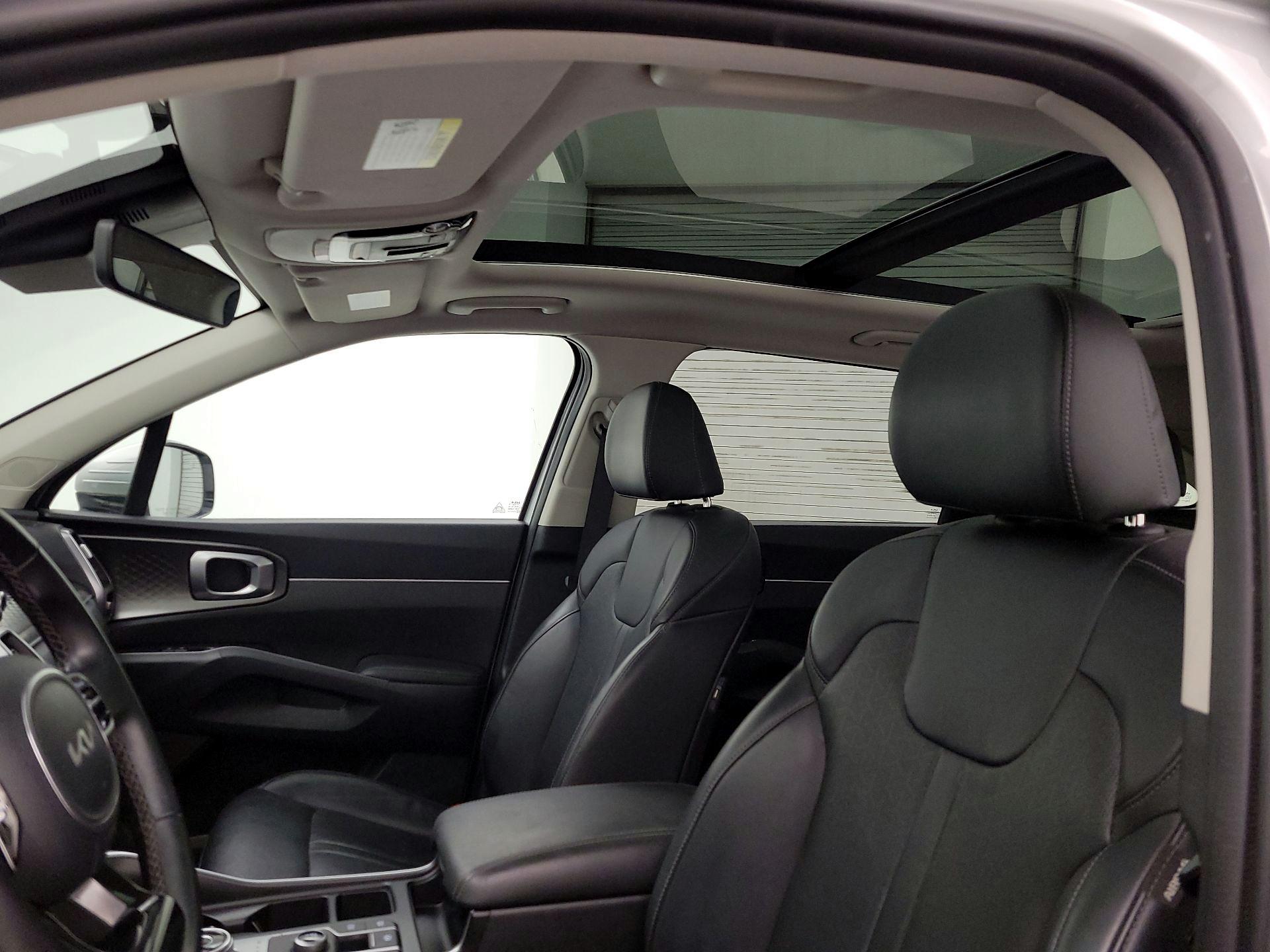 Thumbnail: 2023 Kia Sorento - 20