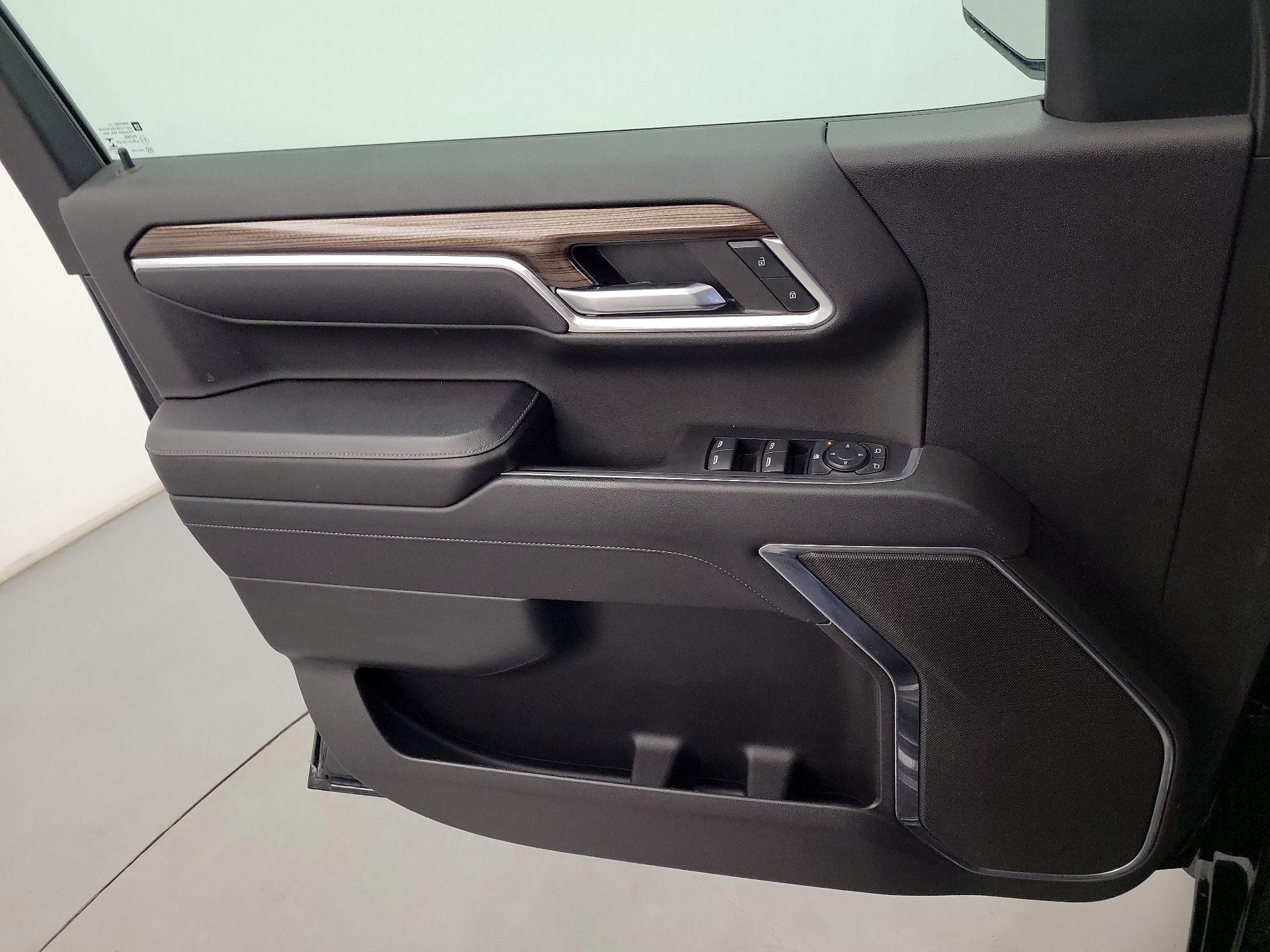 Thumbnail: 2023 Chevrolet Silverado 1500 - 10