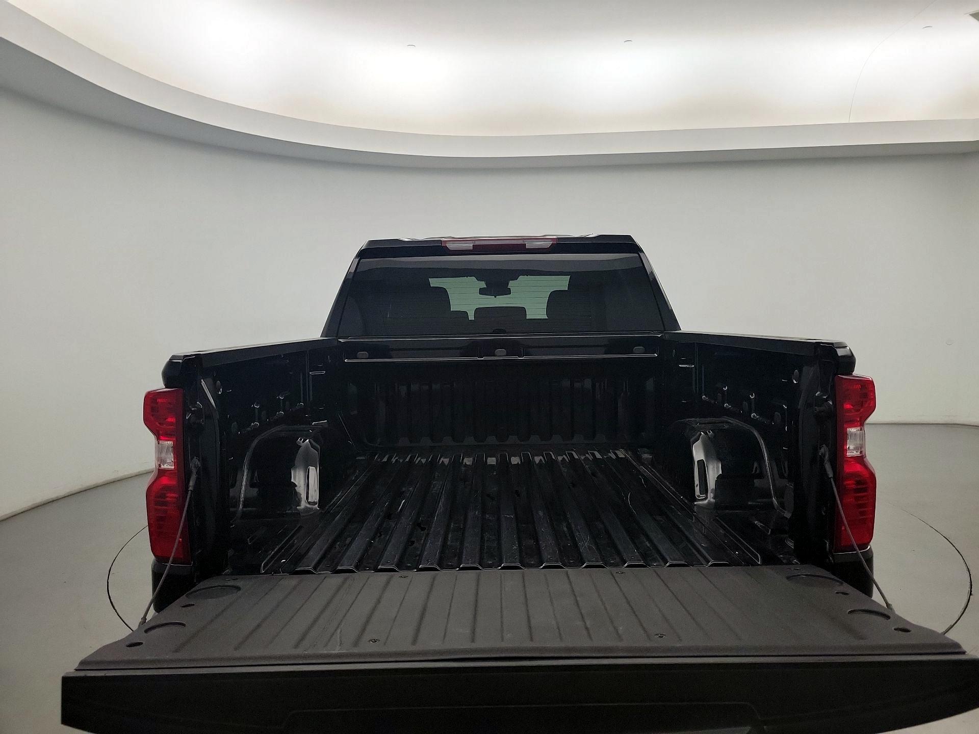 Thumbnail: 2023 Chevrolet Silverado 1500 - 18