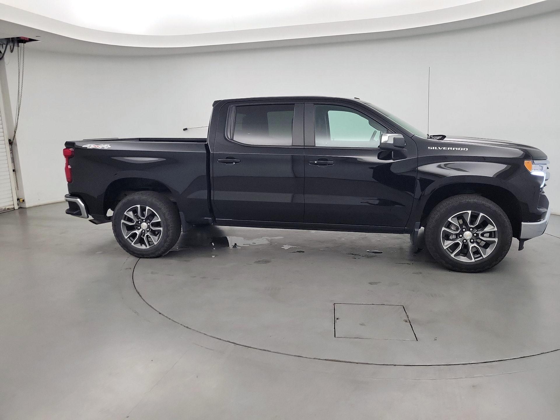 Thumbnail: 2023 Chevrolet Silverado 1500 - 4