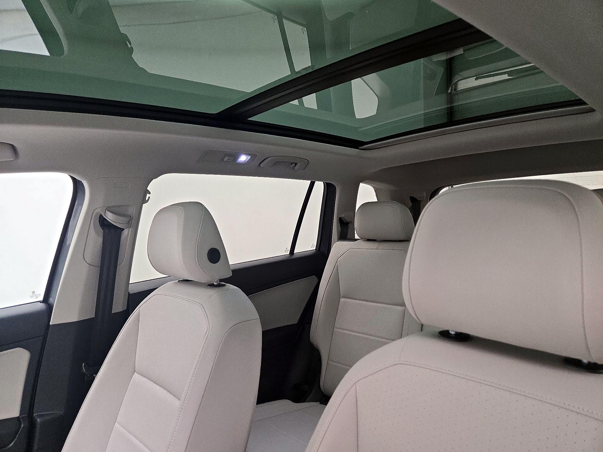 Thumbnail: 2021 Volkswagen Tiguan - 19