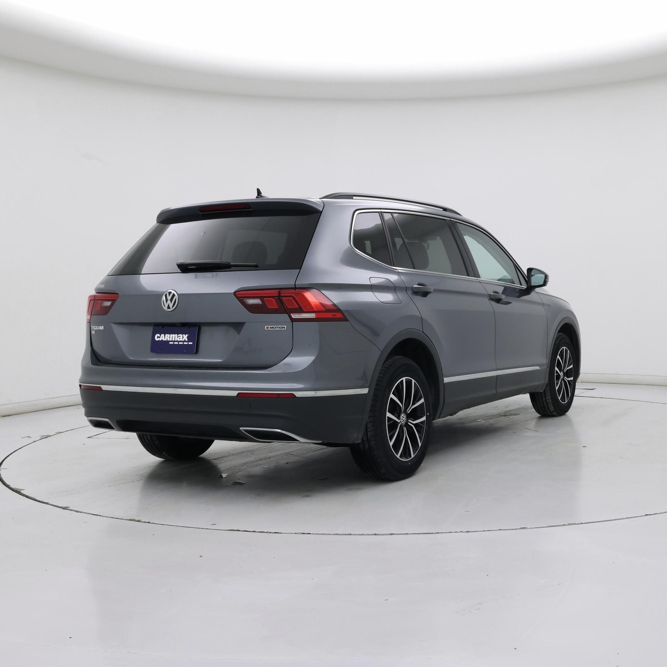 Thumbnail: 2021 Volkswagen Tiguan - 8