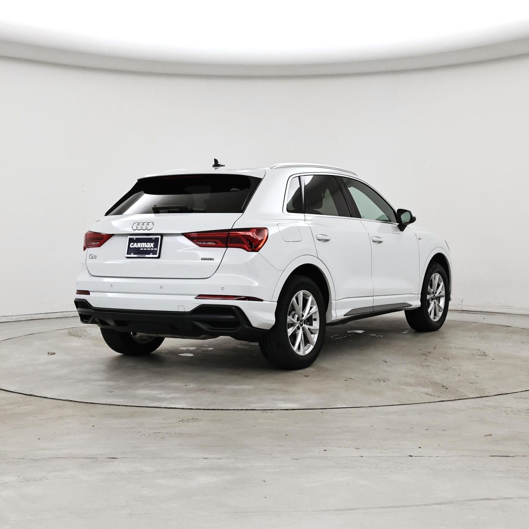 Thumbnail: 2021 Audi Q3 - 8