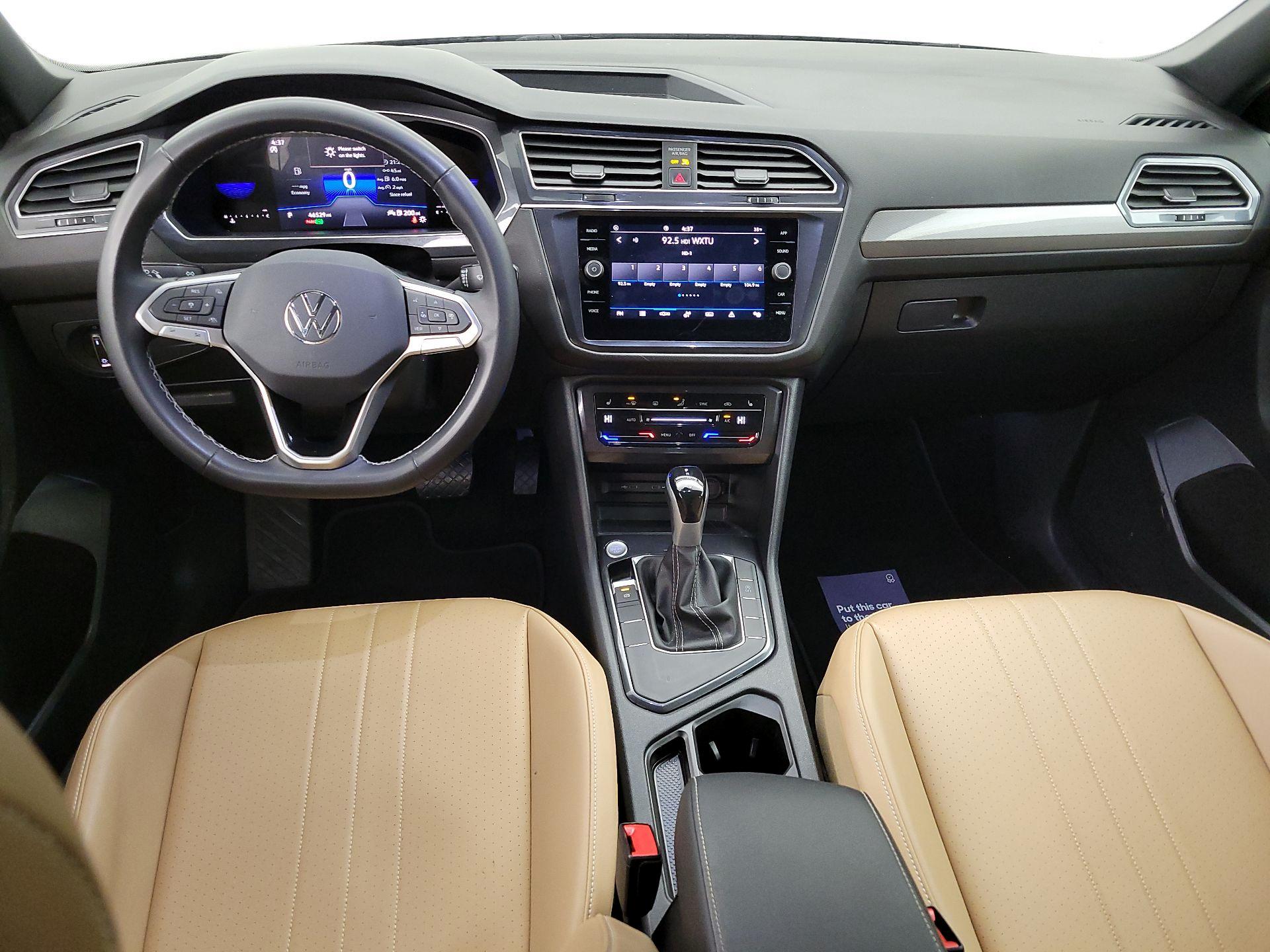 Thumbnail: 2023 Volkswagen Tiguan - 9