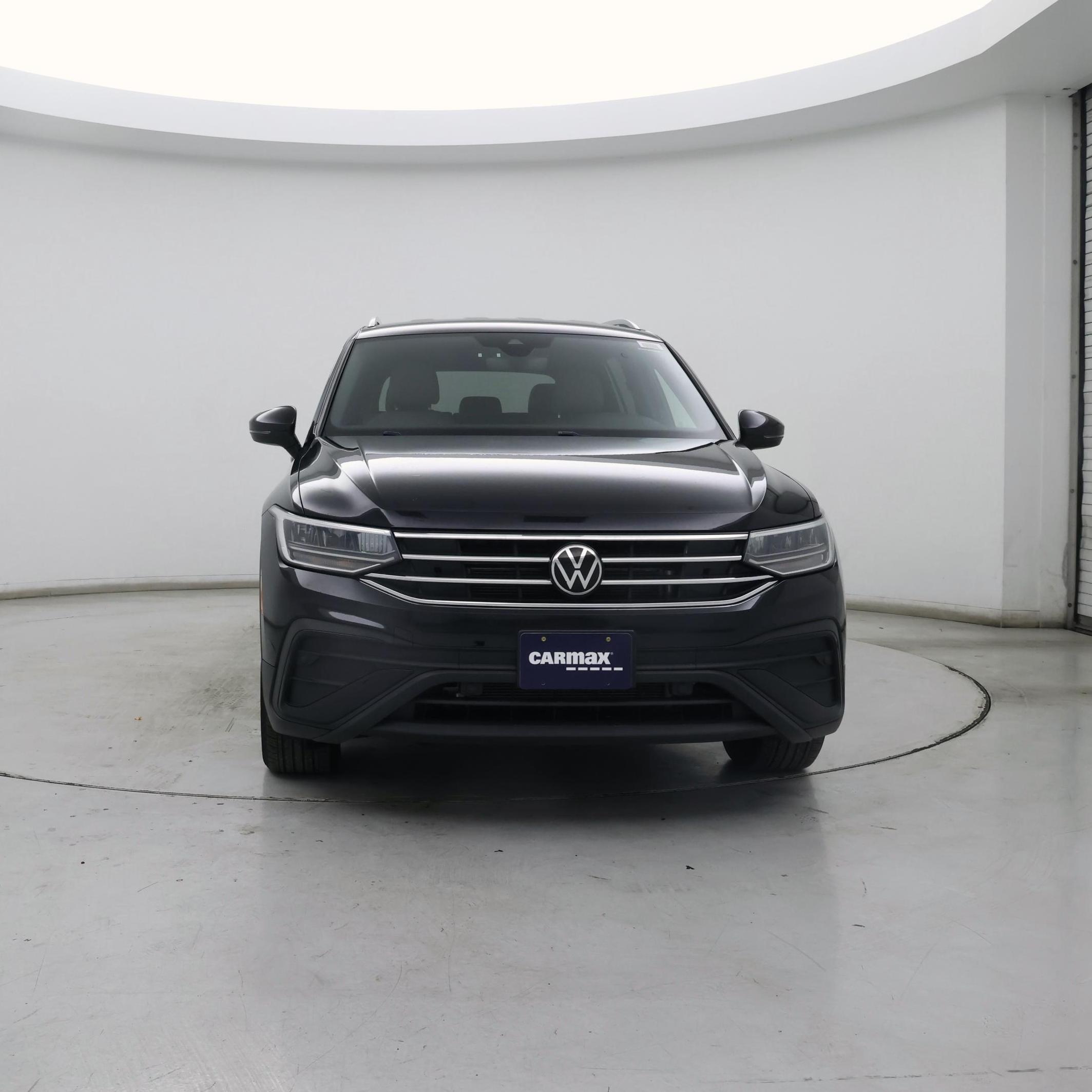 Thumbnail: 2023 Volkswagen Tiguan - 5