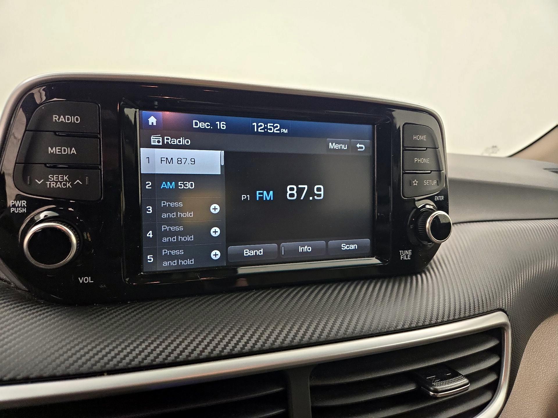 Thumbnail: 2020 Hyundai Tucson - 15