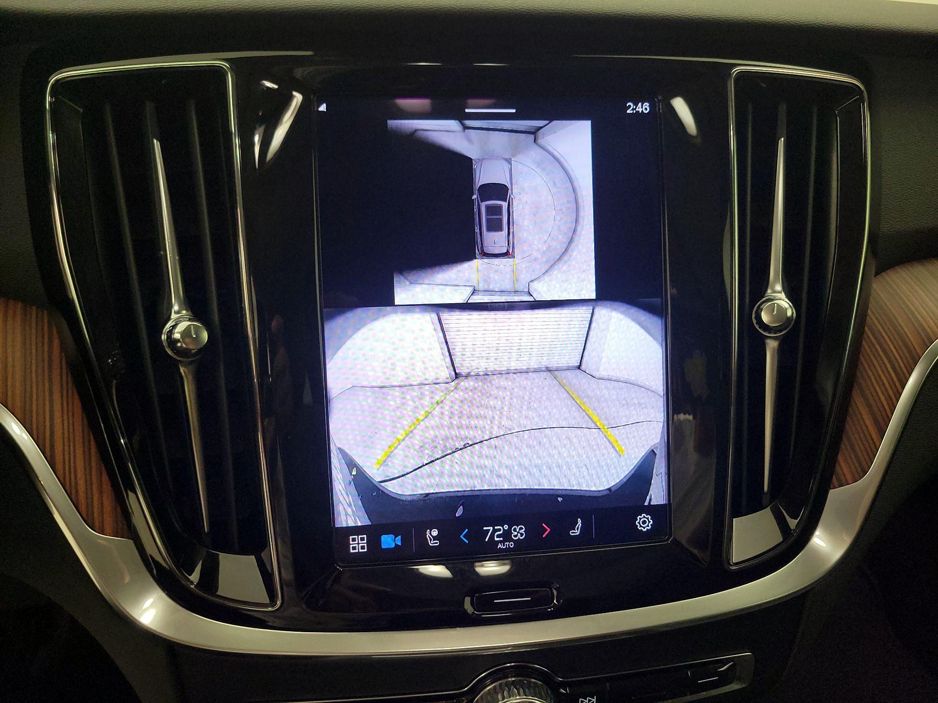 Thumbnail: 2025 Volvo S60 - 14