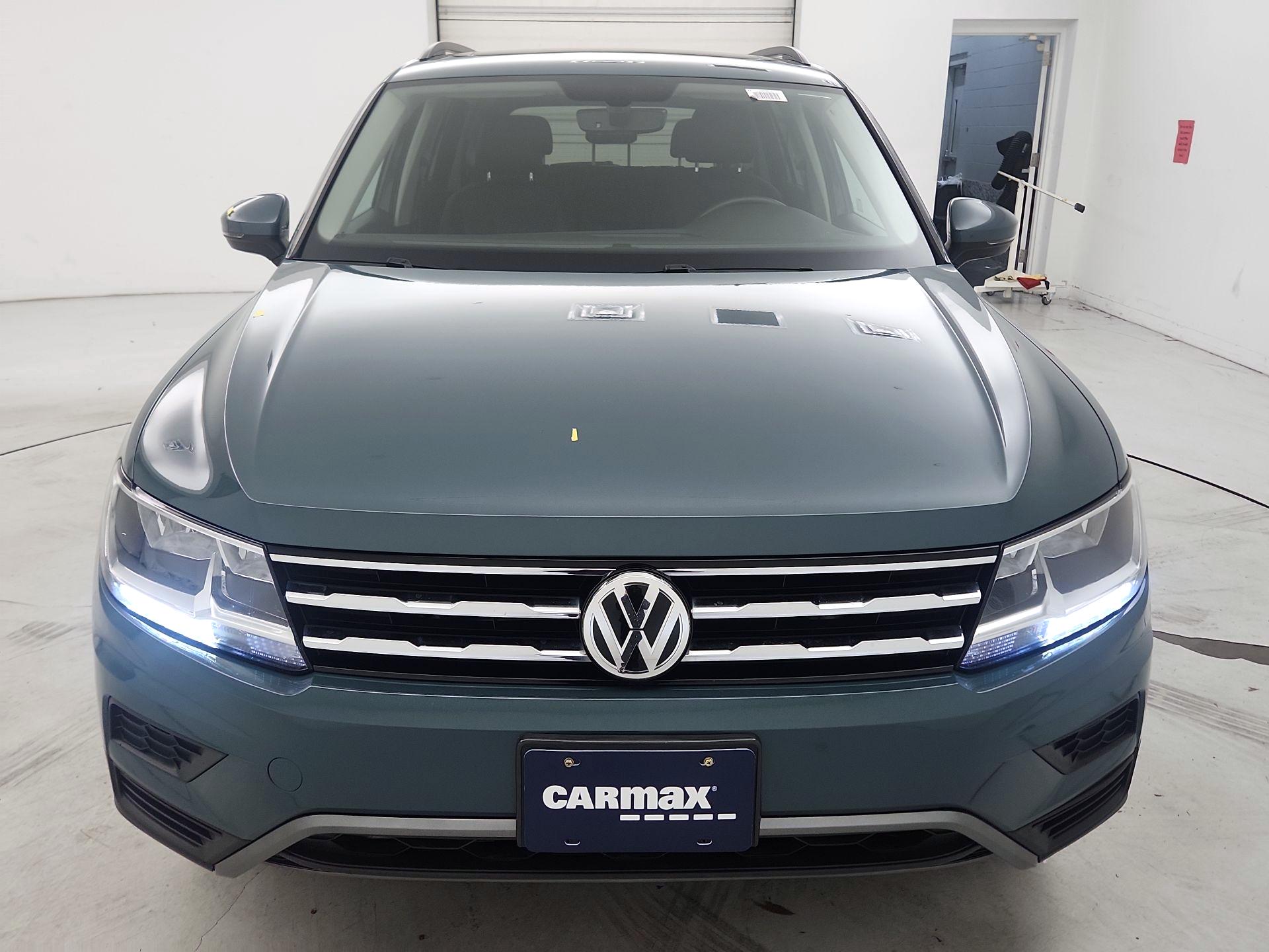 Thumbnail: 2020 Volkswagen Tiguan - 2