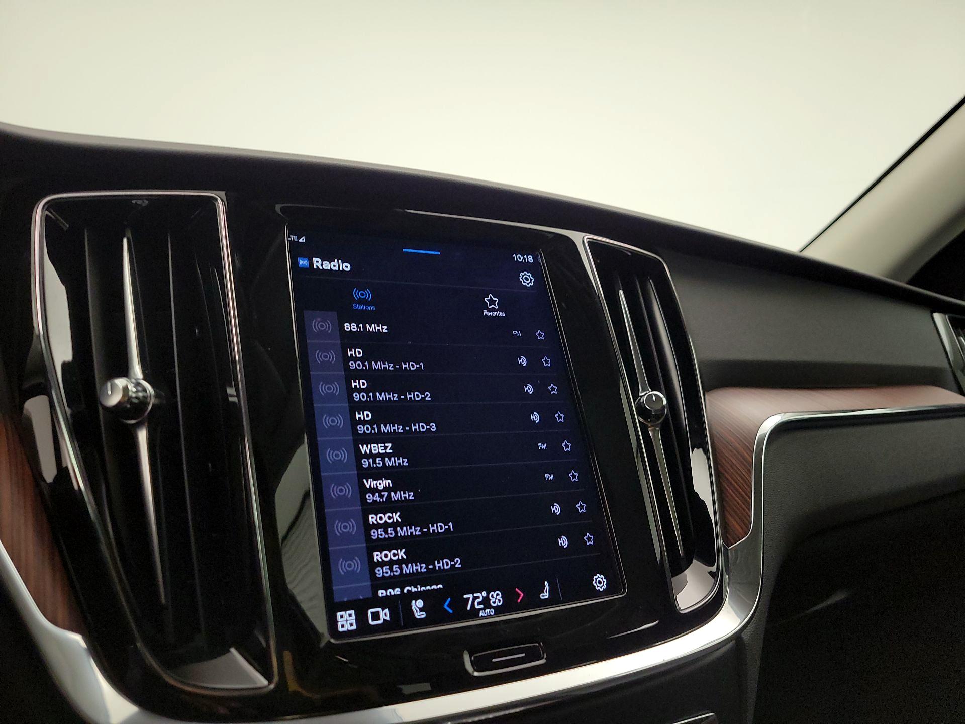 Thumbnail: 2025 Volvo S60 - 15