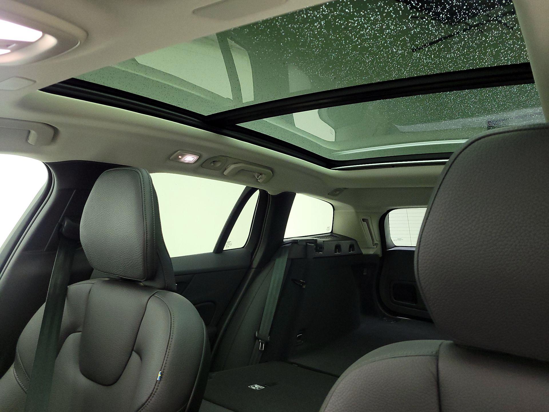 Thumbnail: 2025 Volvo S60 - 20