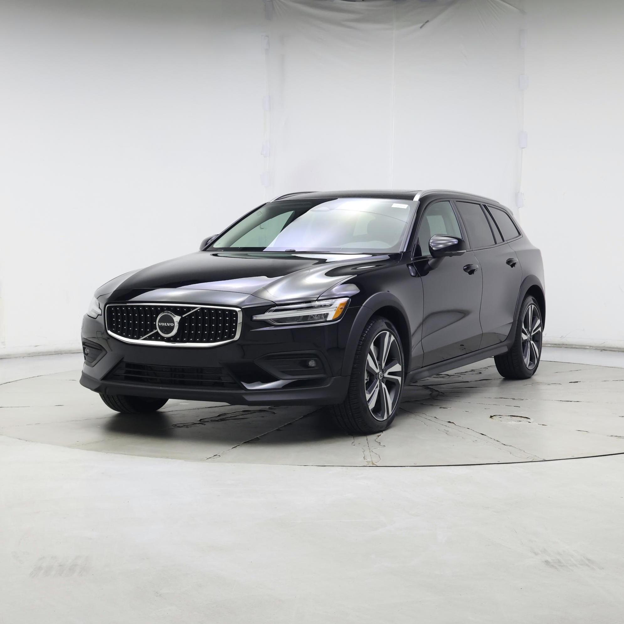 Thumbnail: 2025 Volvo S60 - 4