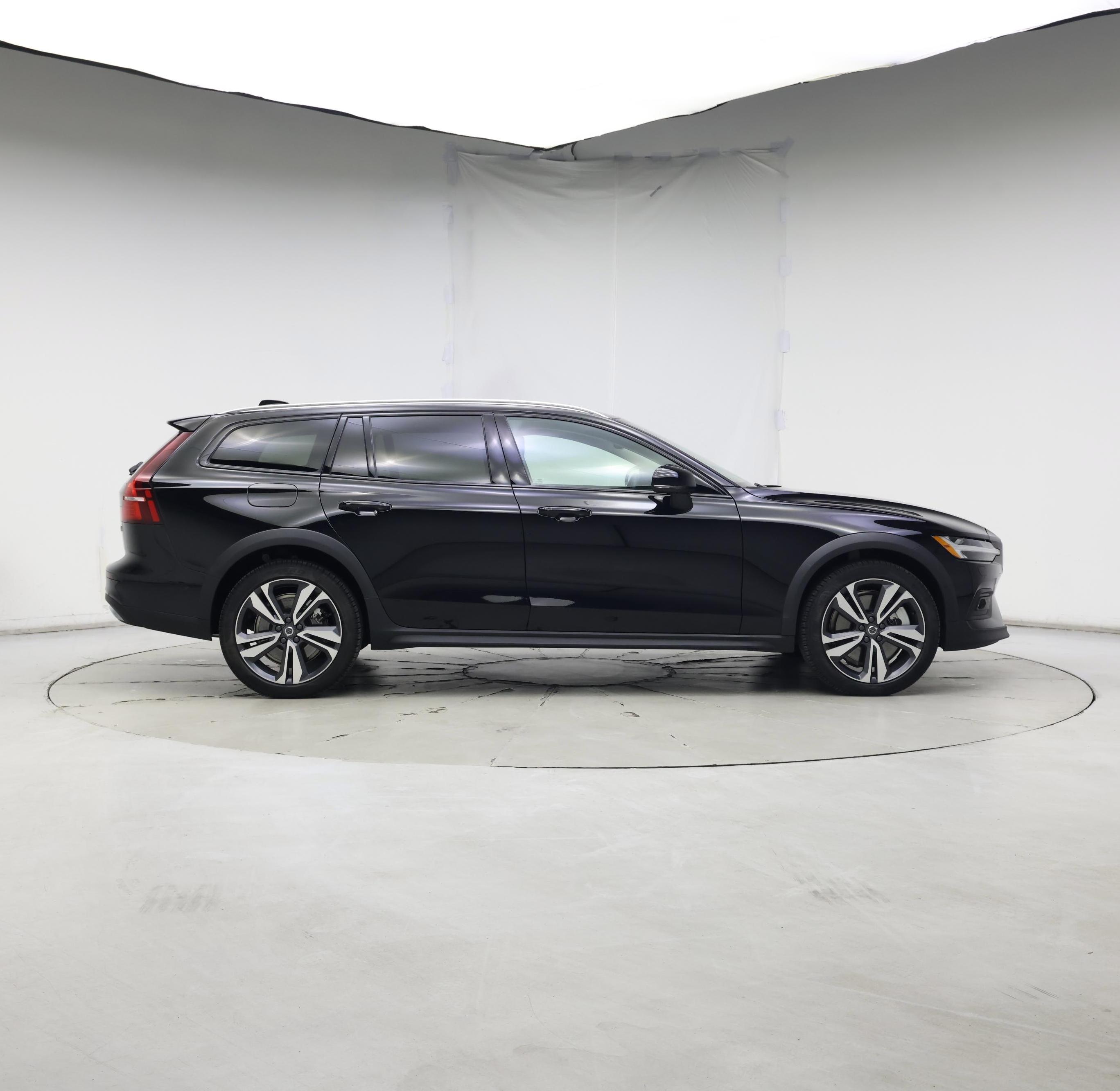 Thumbnail: 2025 Volvo S60 - 7