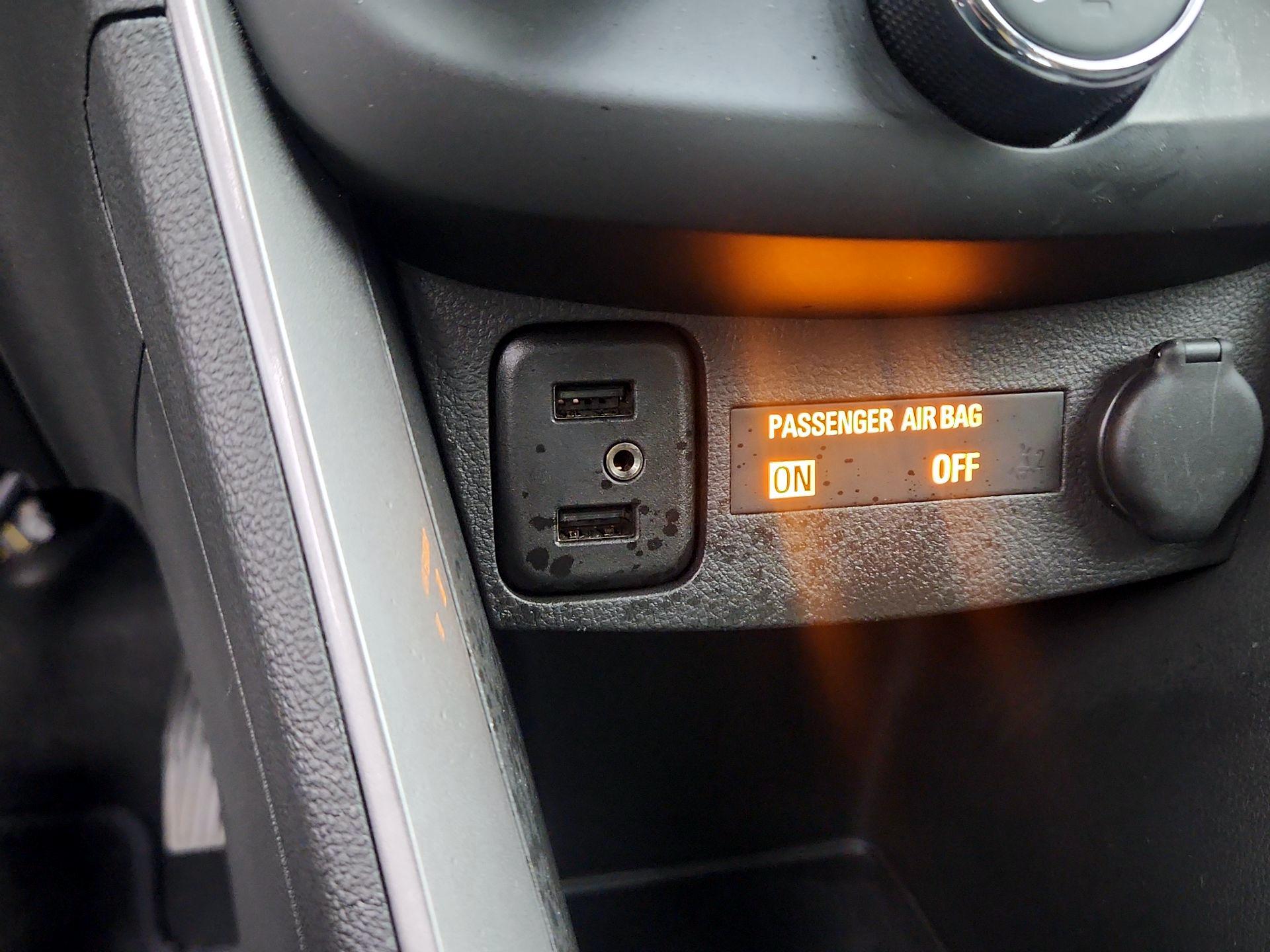 Thumbnail: 2022 Chevrolet Trax - 18