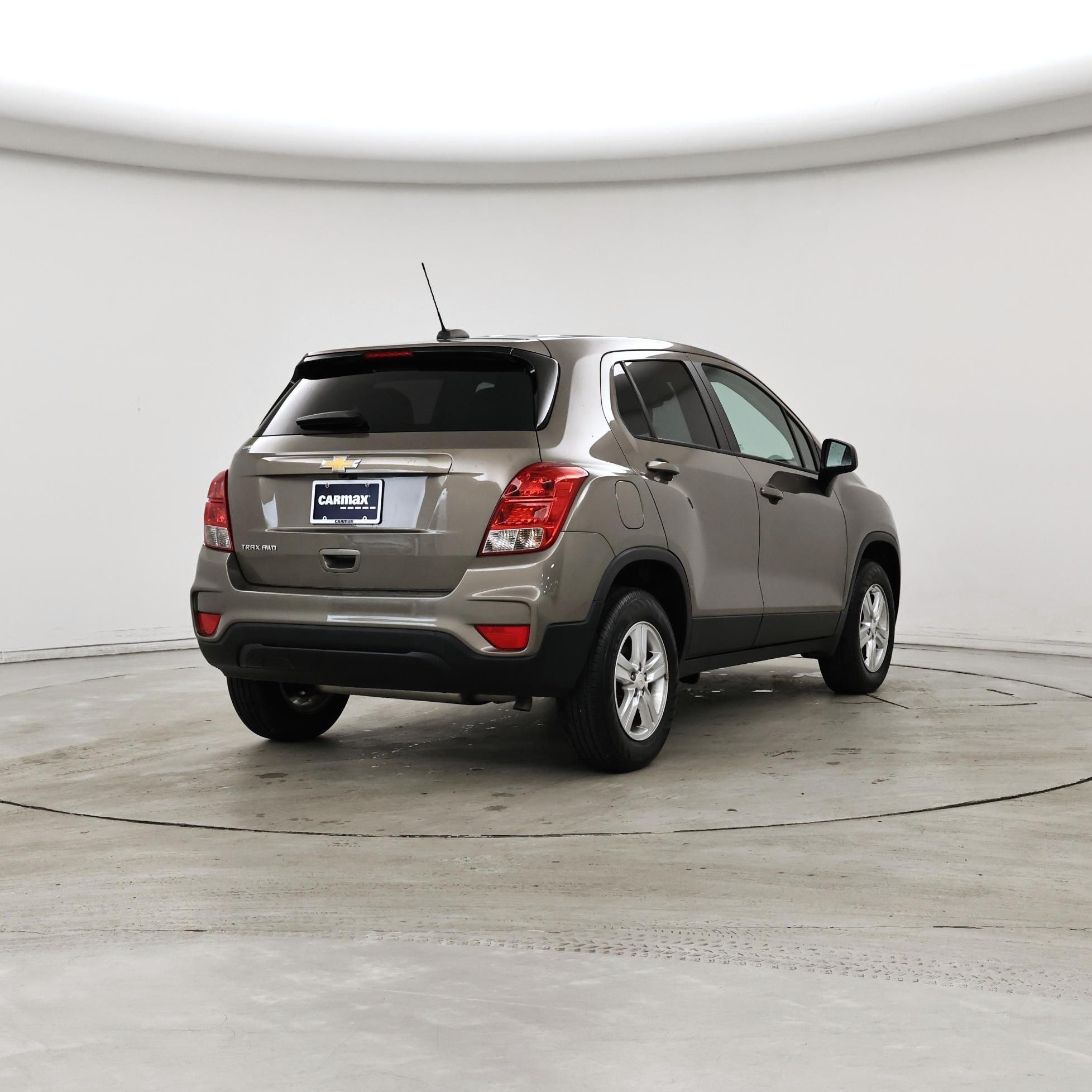 Thumbnail: 2022 Chevrolet Trax - 8