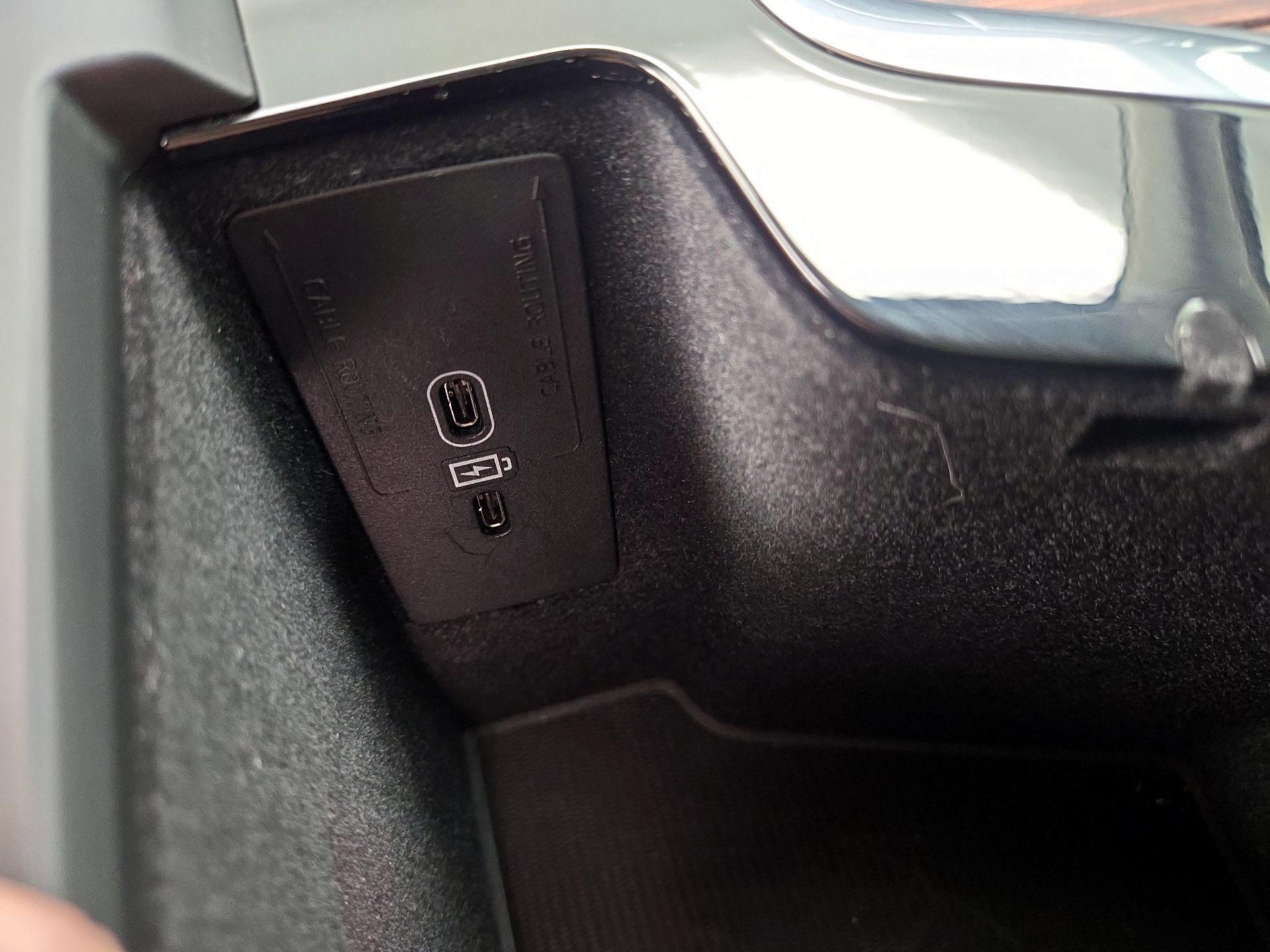 Thumbnail: 2025 Volvo S60 - 19