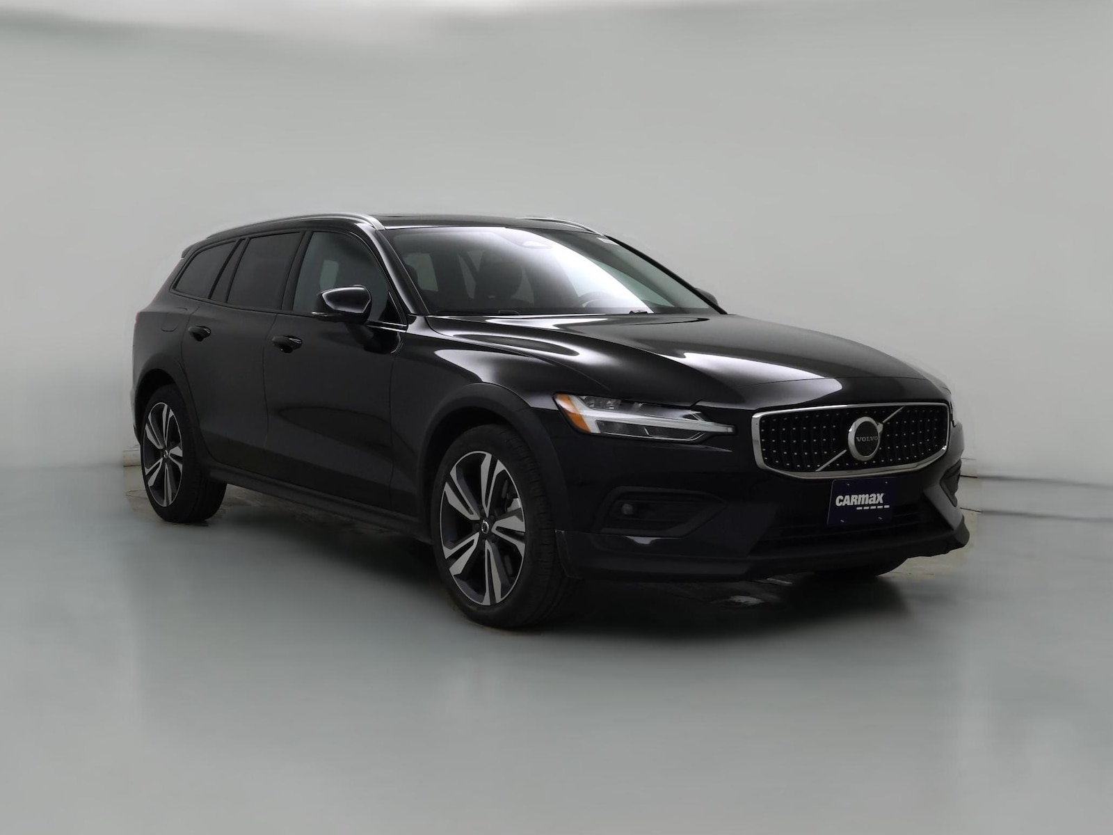 2025 Volvo V60 Cross Country Plus