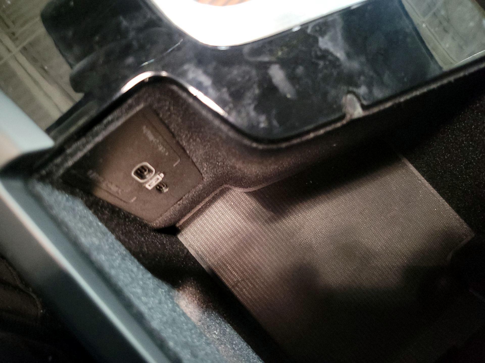 Thumbnail: 2025 Volvo S60 - 19