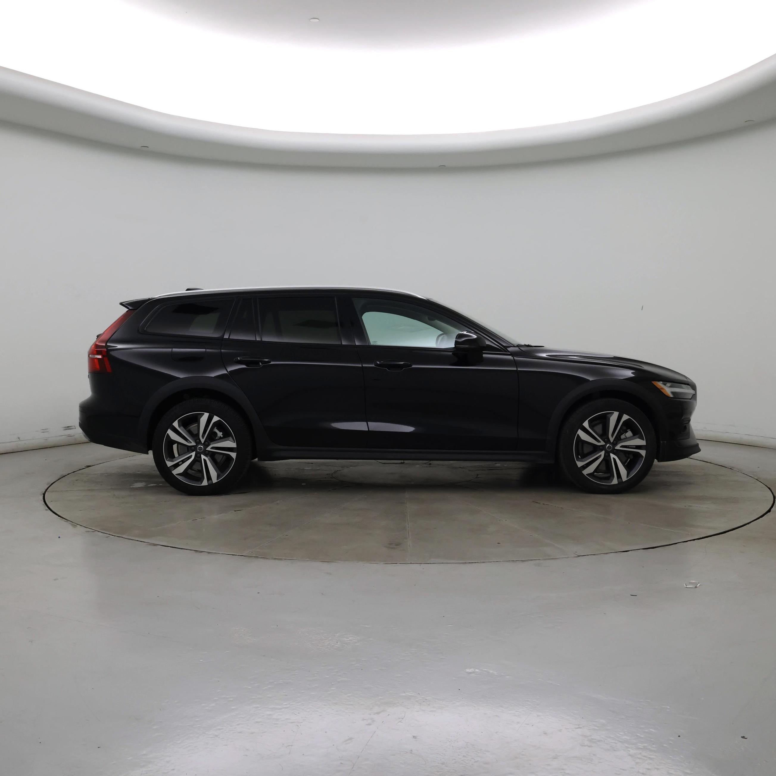 Thumbnail: 2025 Volvo S60 - 7