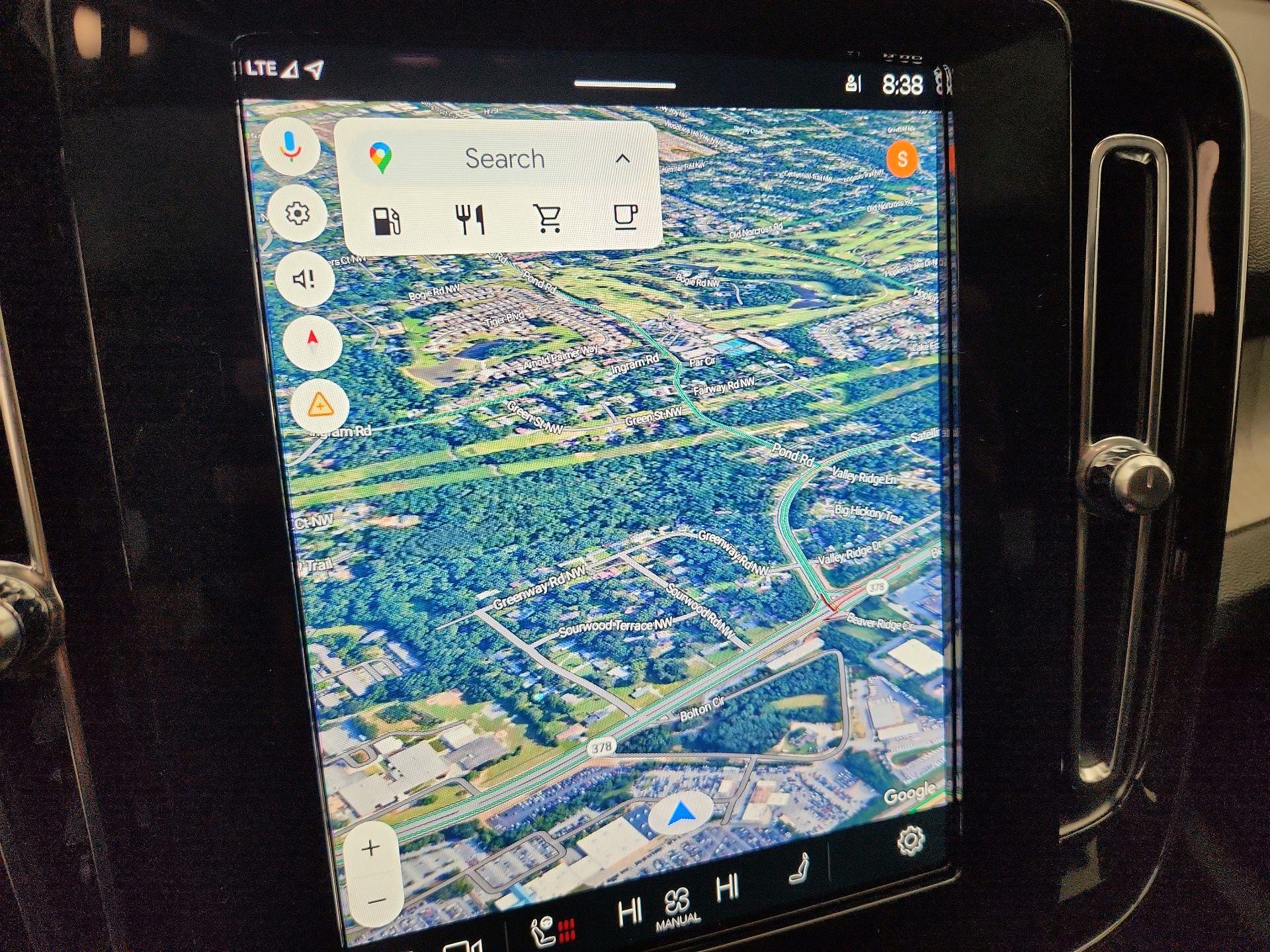 Thumbnail: 2024 Volvo XC40 - 14