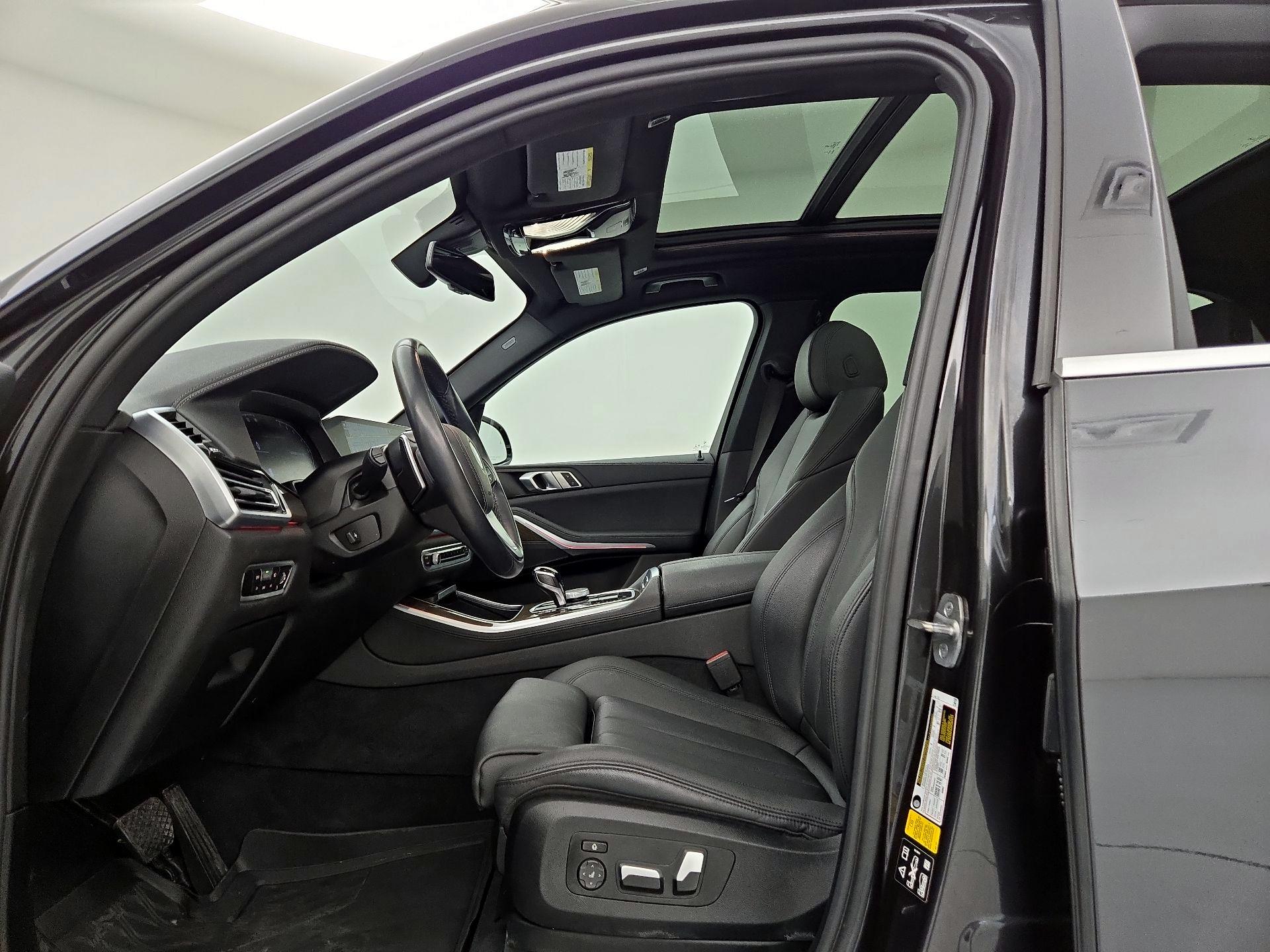 Thumbnail: 2022 BMW X5 - 11