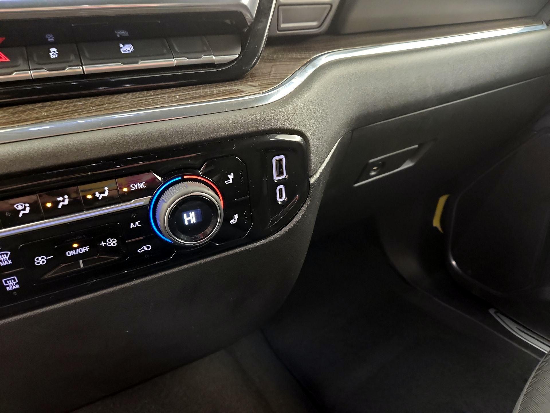 Thumbnail: 2023 Chevrolet Silverado 1500 - 16