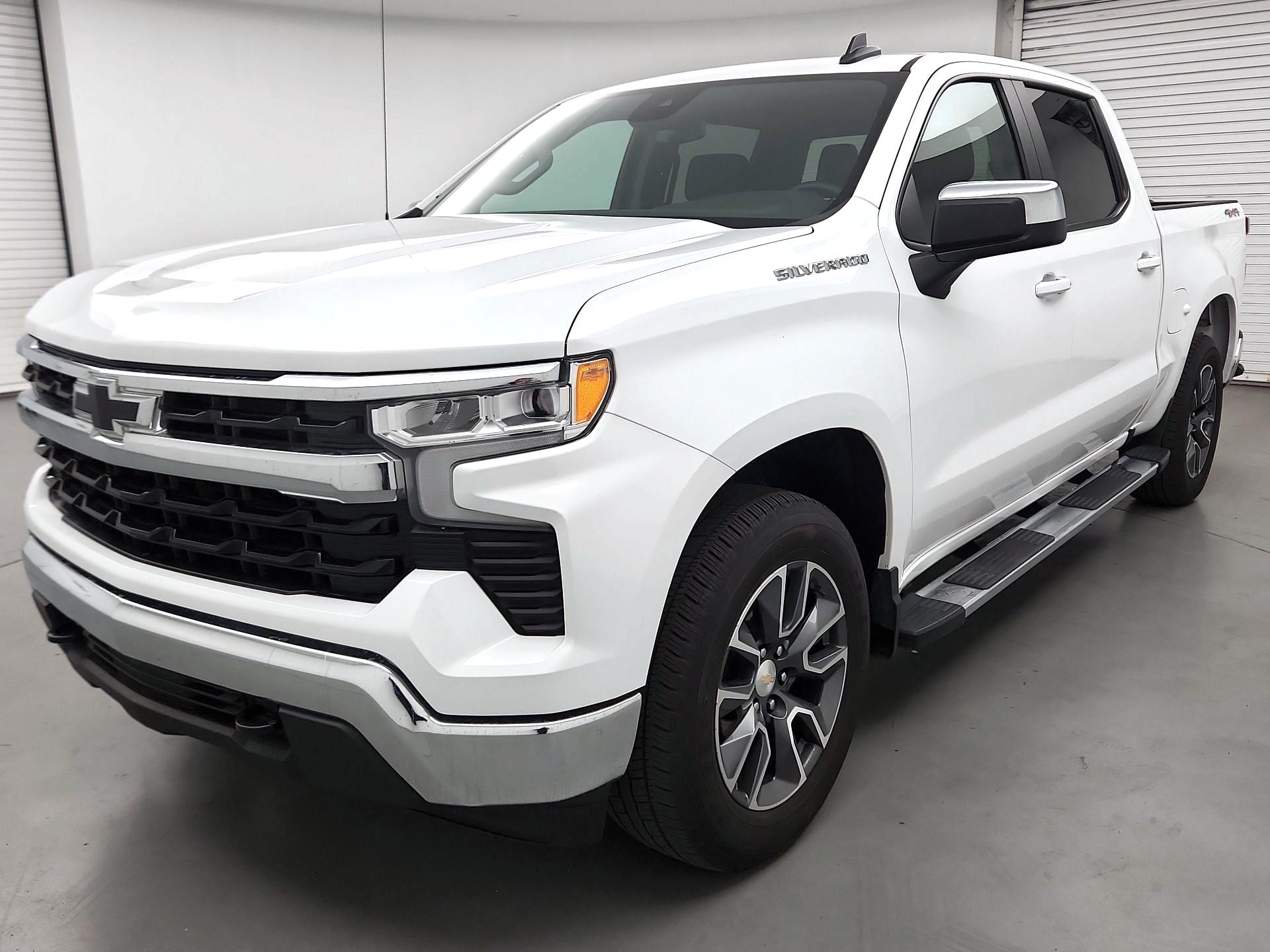 Thumbnail: 2023 Chevrolet Silverado 1500 - 3