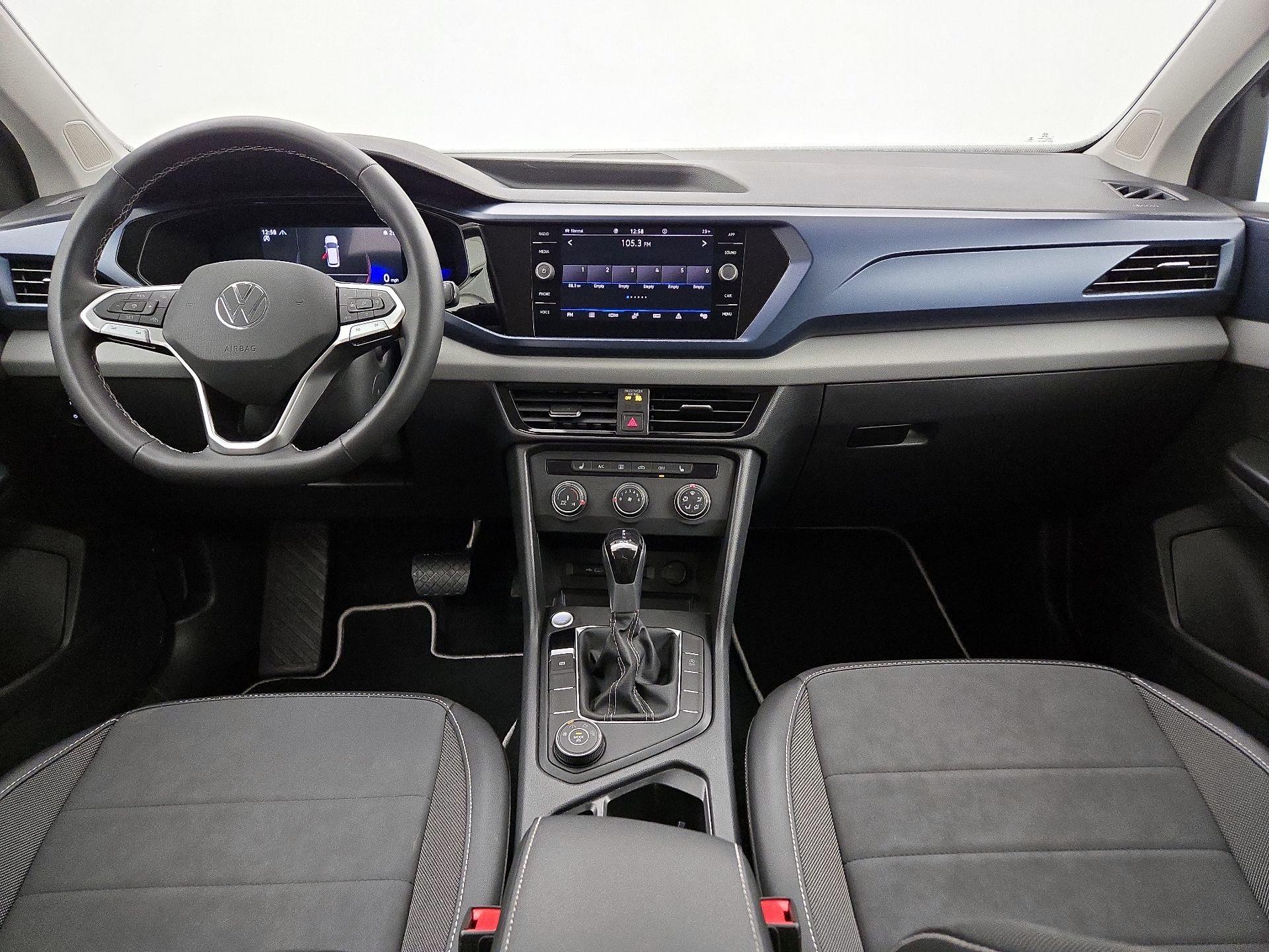 Thumbnail: 2022 Volkswagen Taos - 9