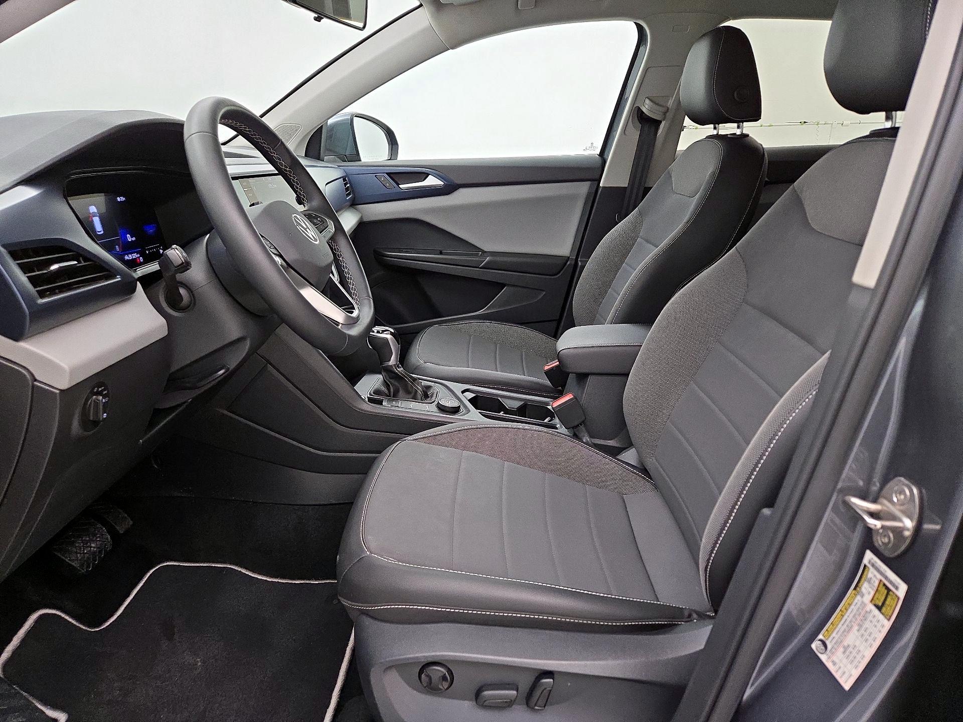 Thumbnail: 2022 Volkswagen Taos - 11