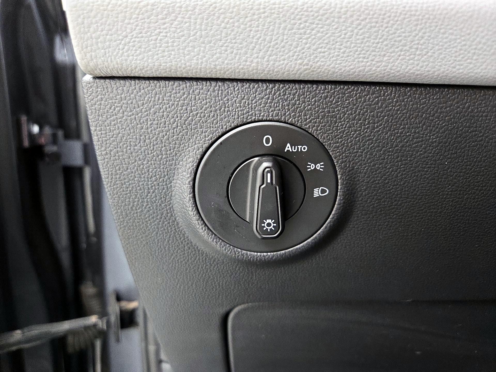 Thumbnail: 2022 Volkswagen Taos - 13