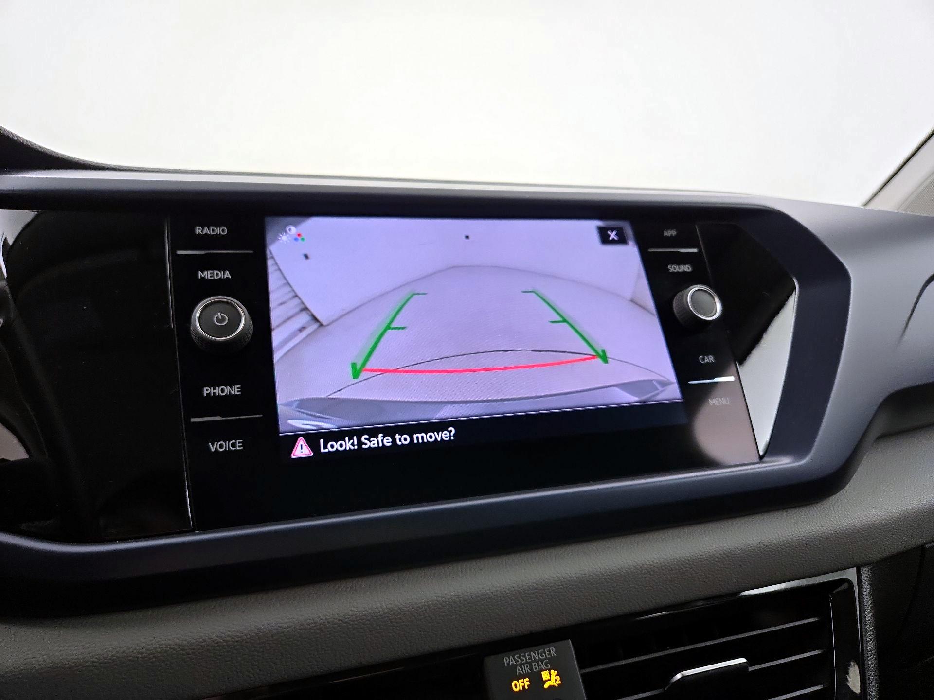 Thumbnail: 2022 Volkswagen Taos - 14