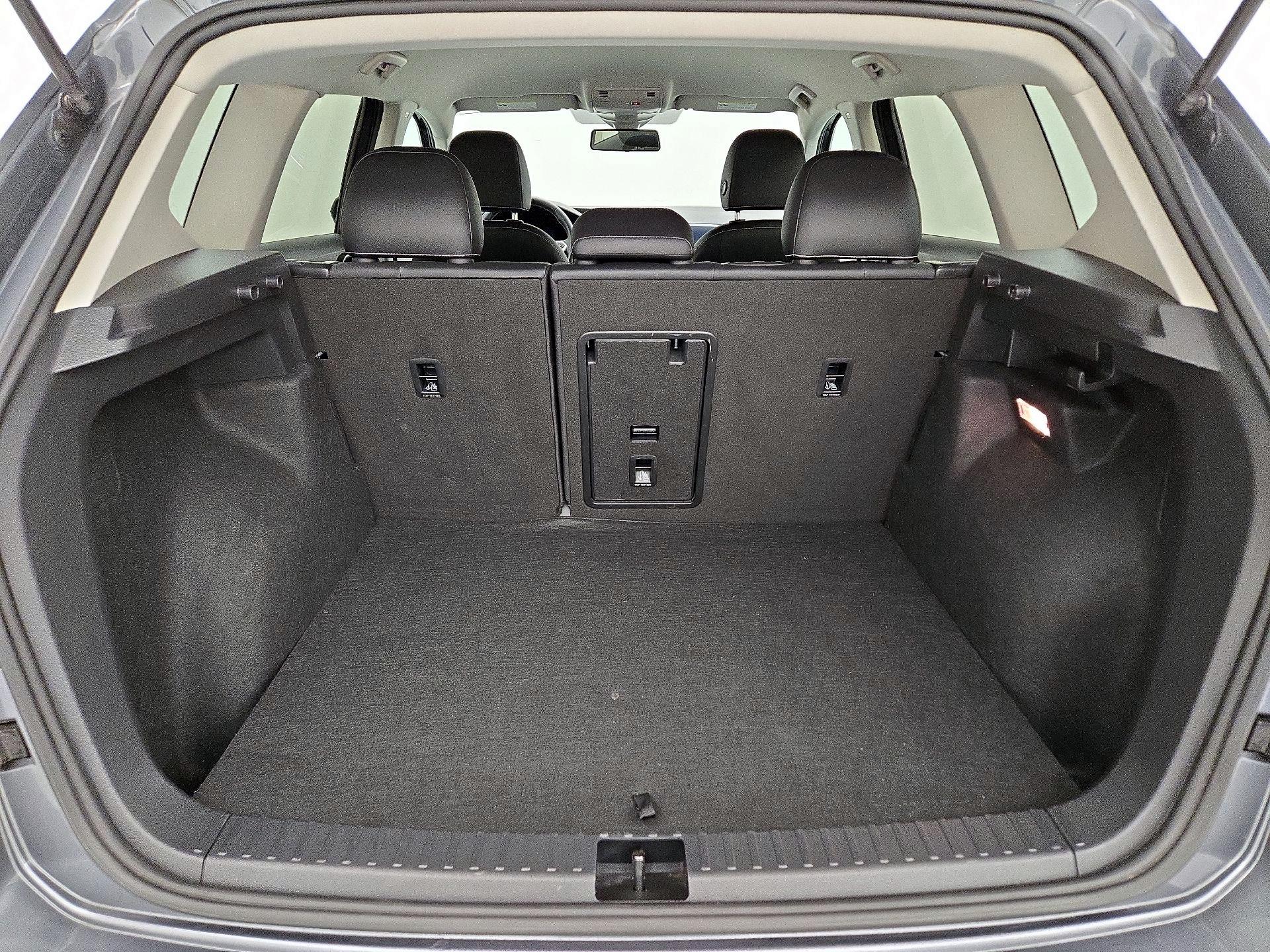 Thumbnail: 2022 Volkswagen Taos - 20